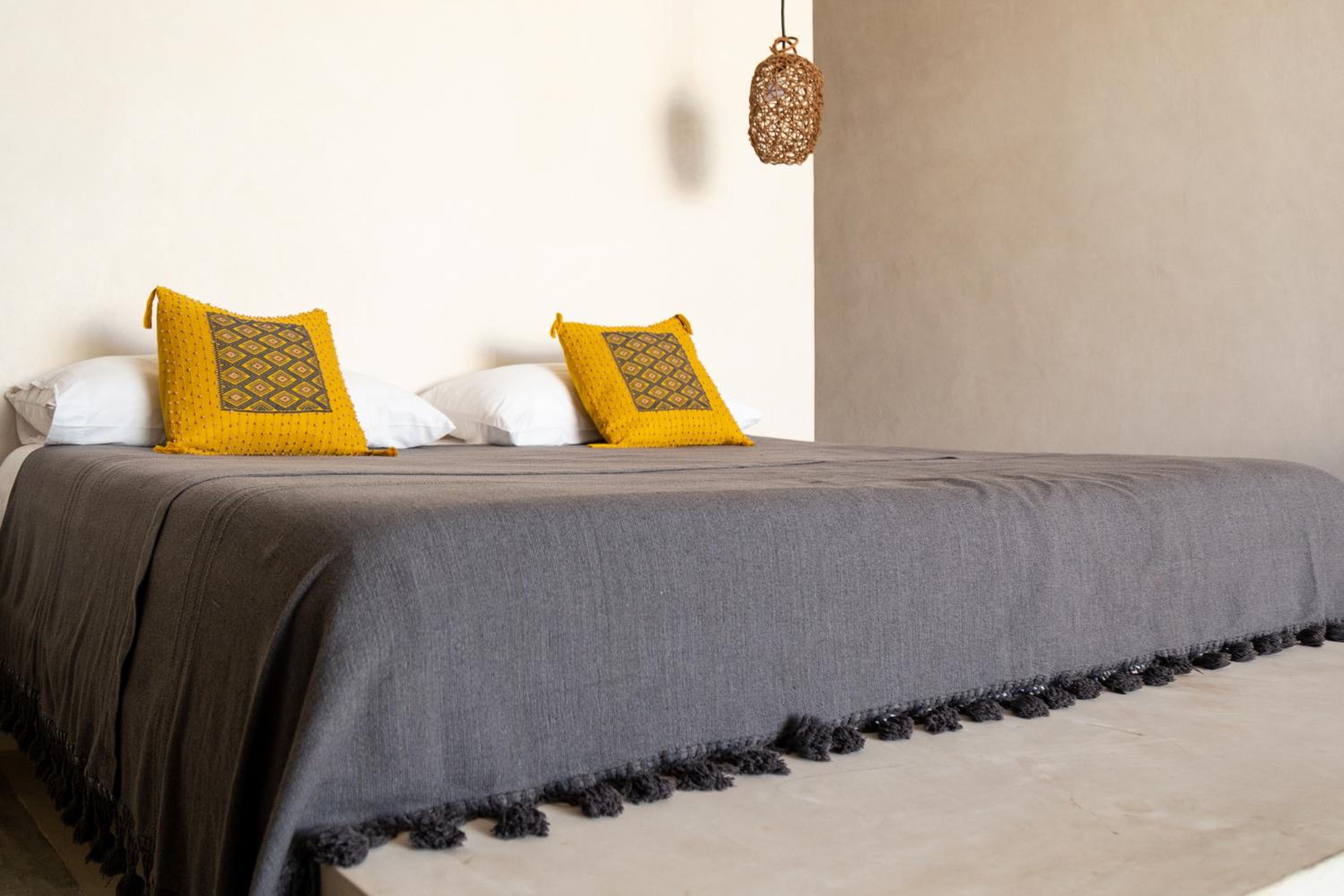 Deluxe Ocean View king size bed with plunge pool and terrace - Photo 23