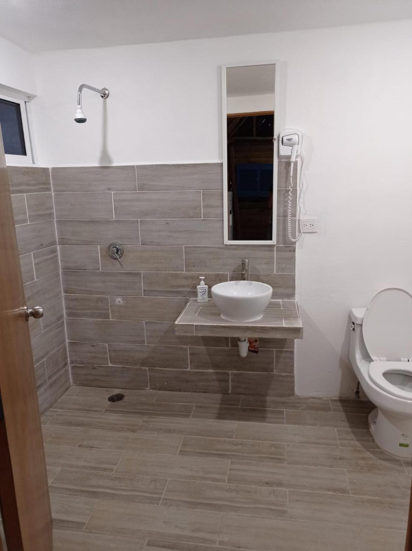 Double Room - Photo 4