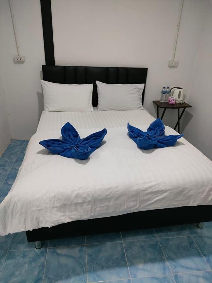Standard Double Room photo 3