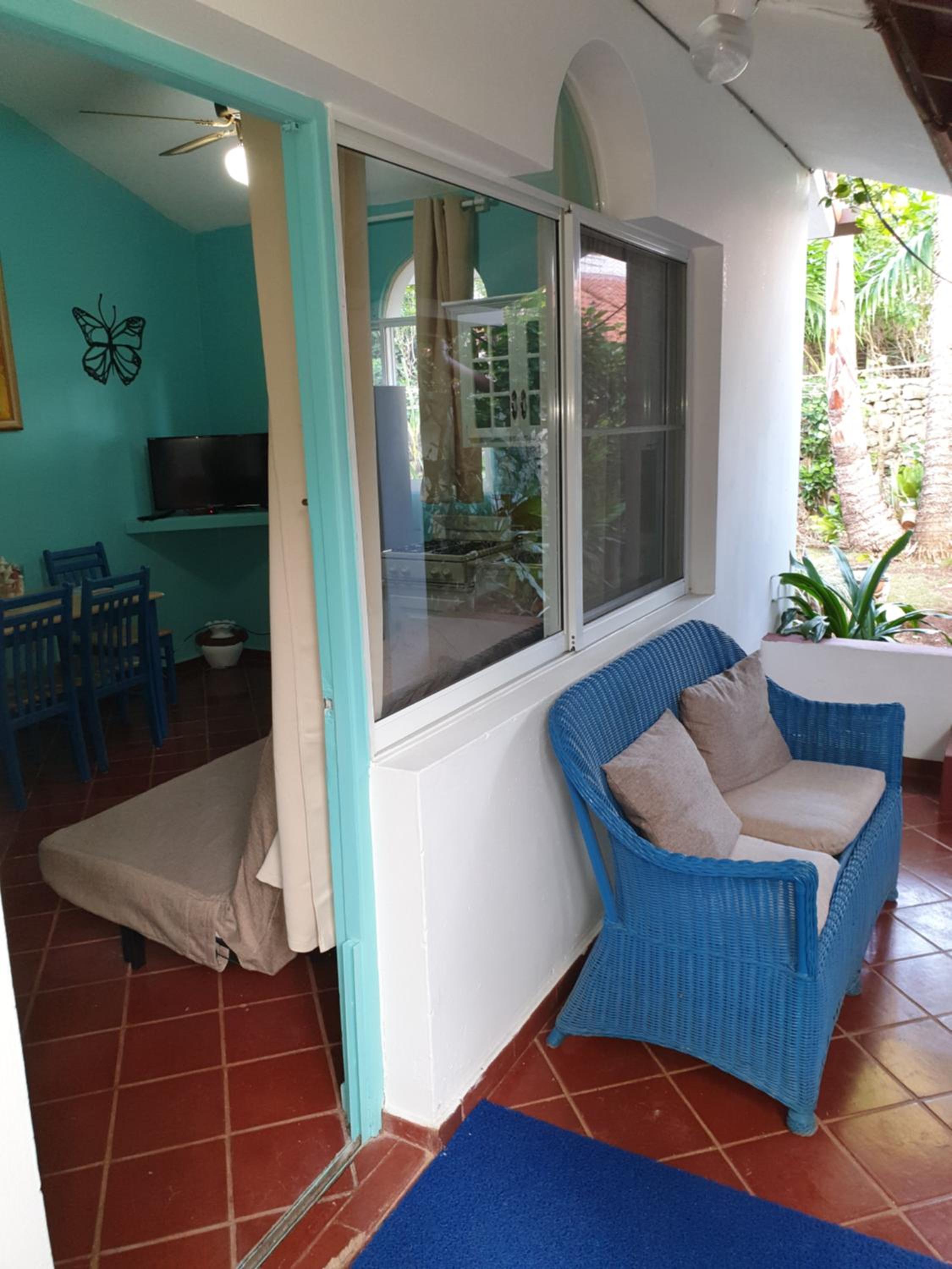 One-Bedroom House photo 1