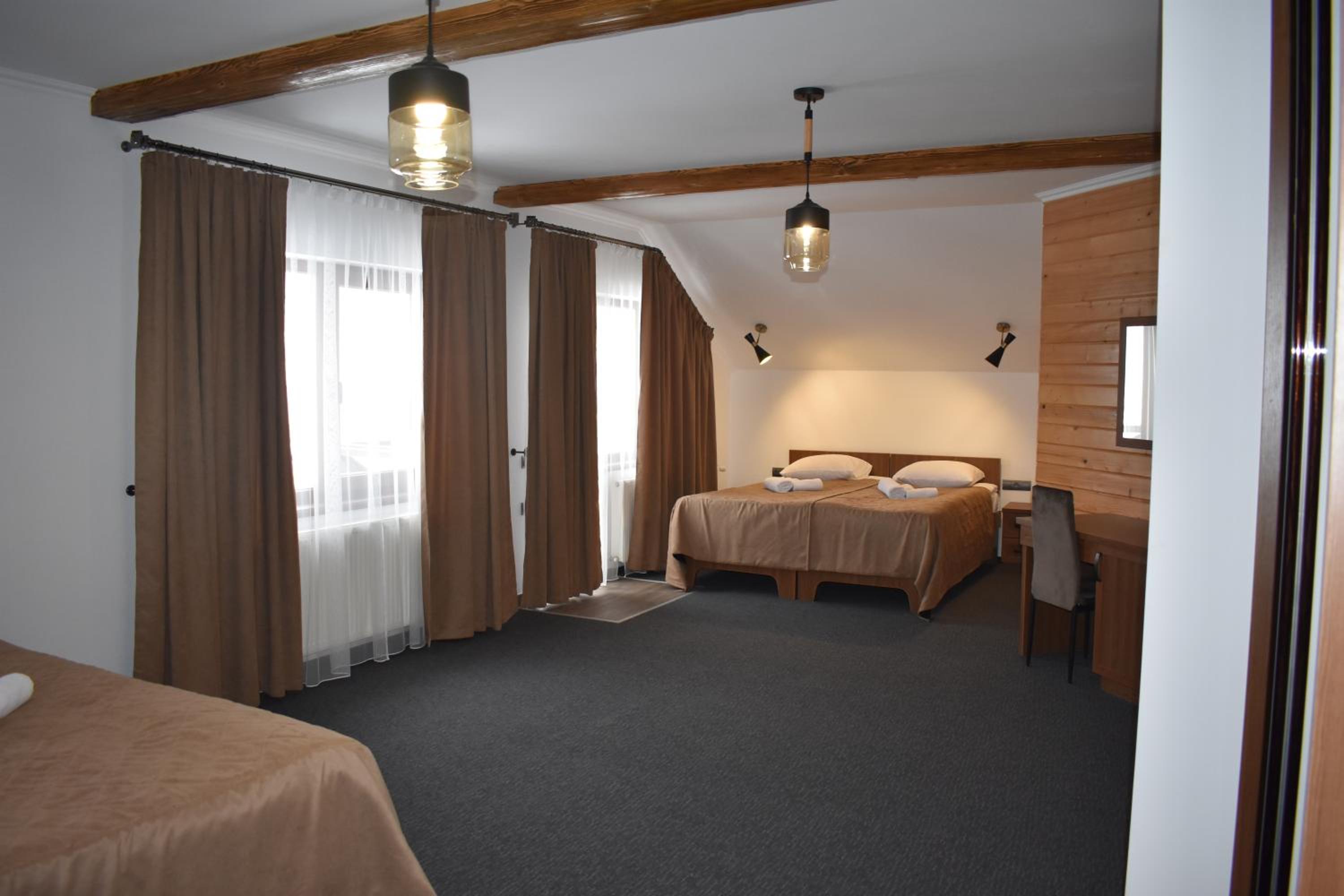 Suite with Mountain View photo 3
