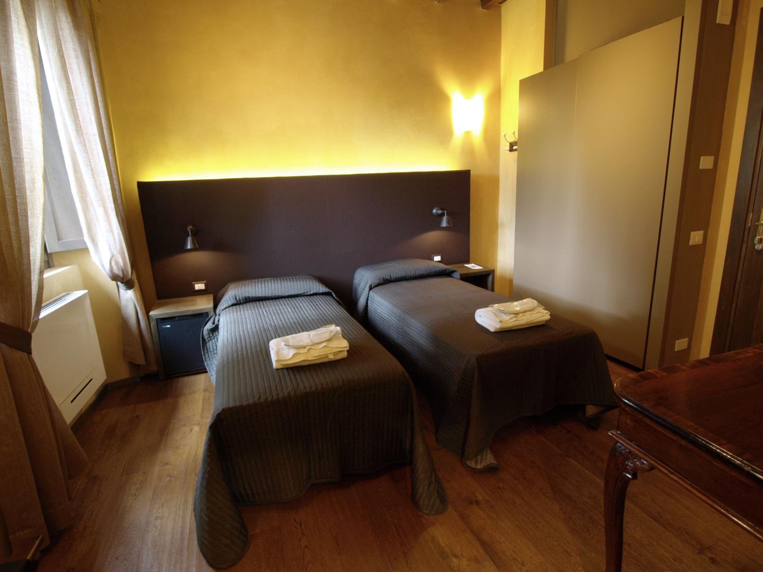 Double or Twin Room photo 1