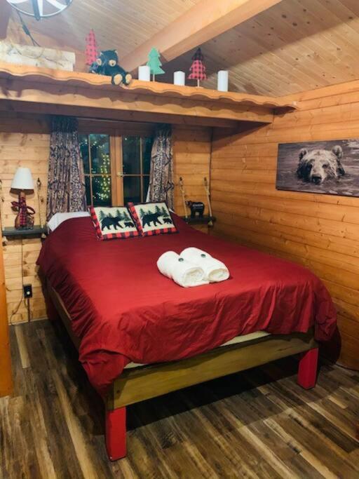One-Bedroom House - Photo 18