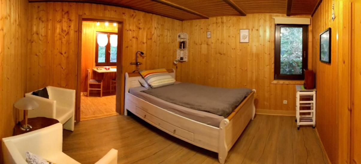 One-Bedroom House photo 3