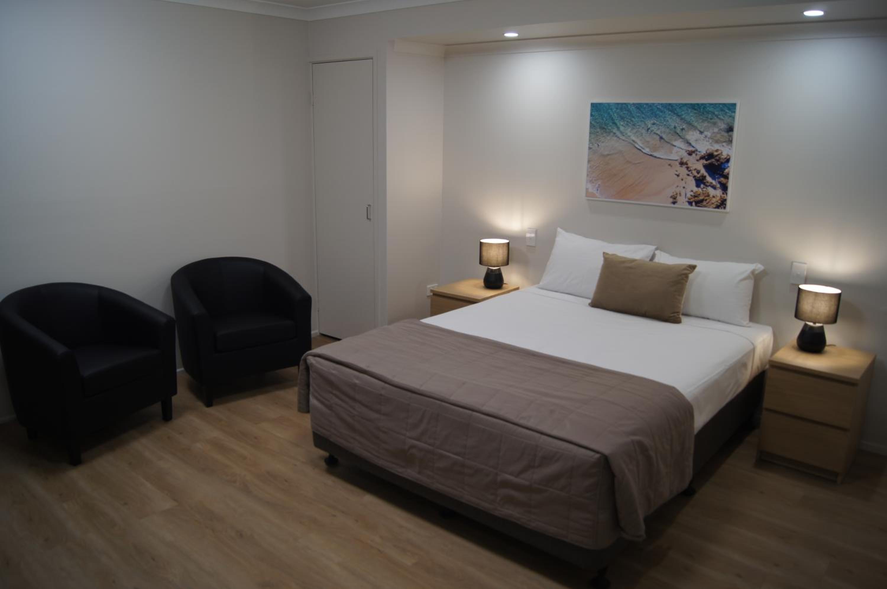 Deluxe Family Room photo 3