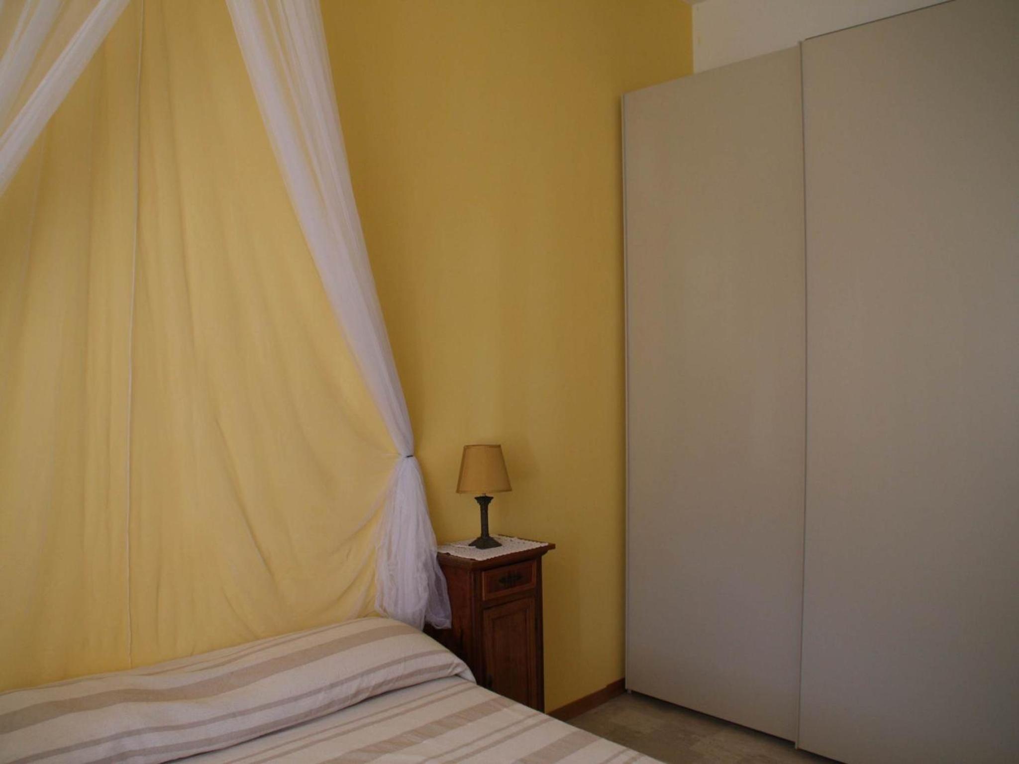 Standard Double Room with Shared Bathroom photo 3