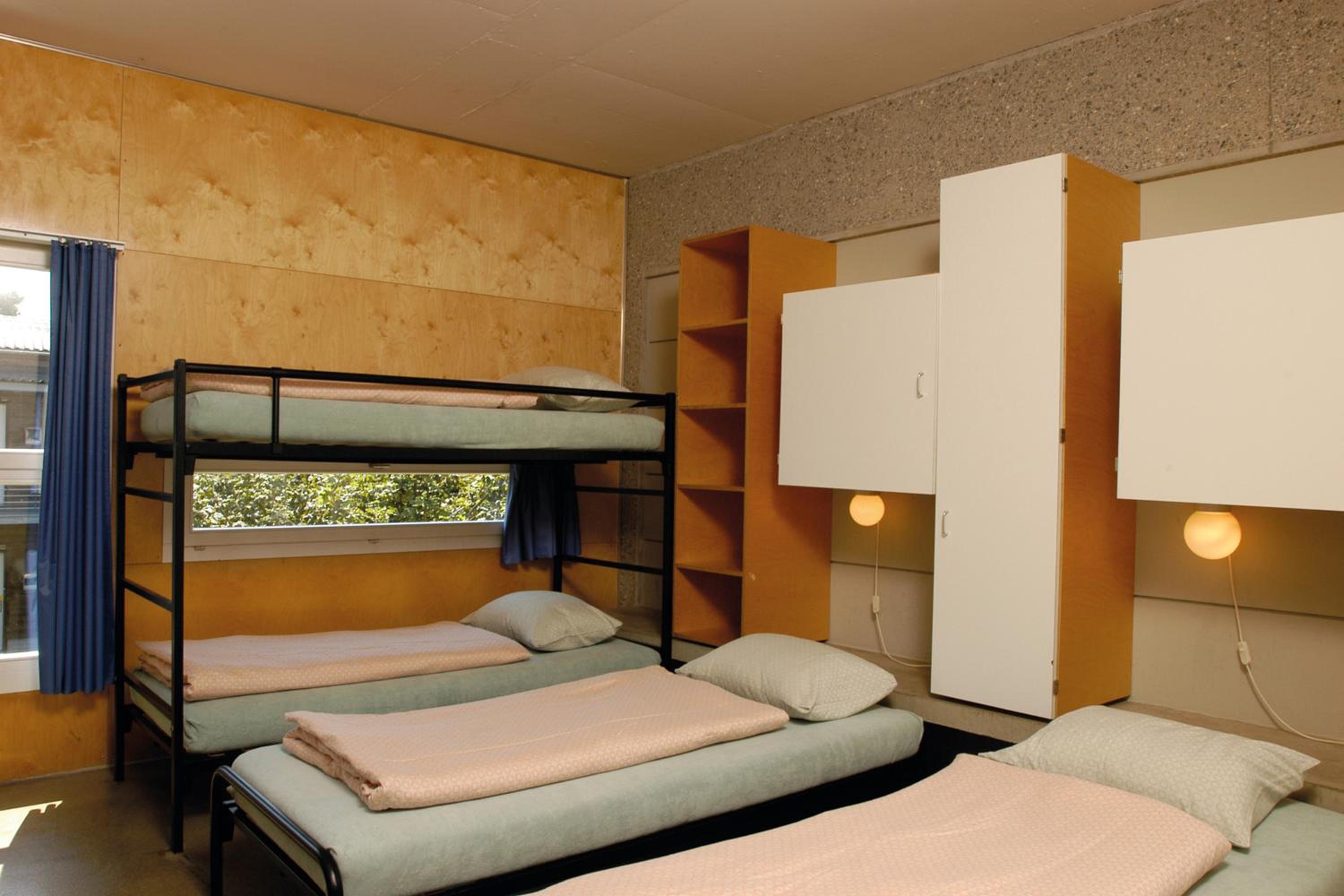 Mixed Dormitory Room photo 2