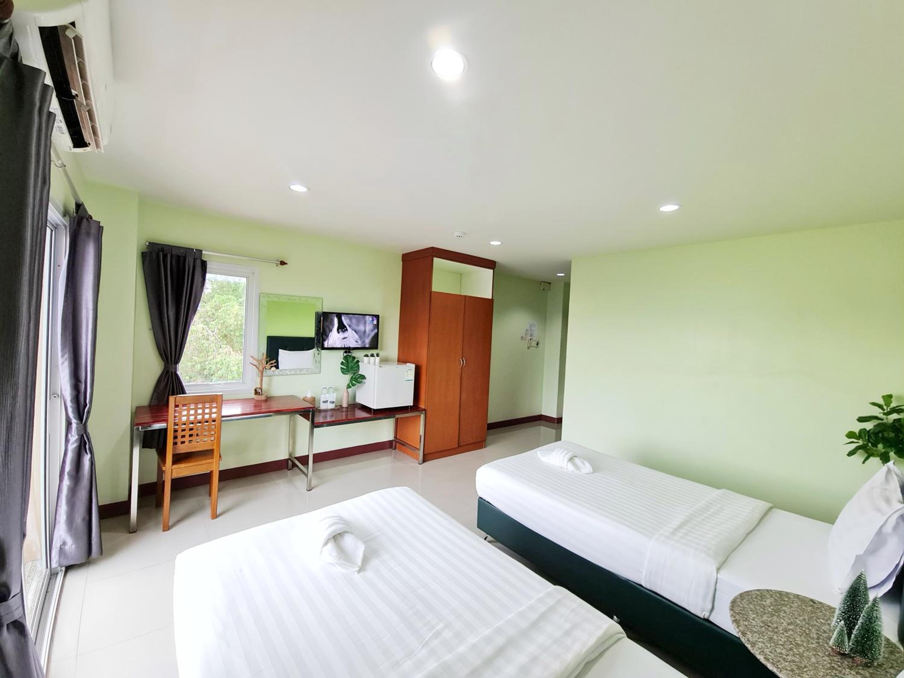 Standard Twin Room photo 2