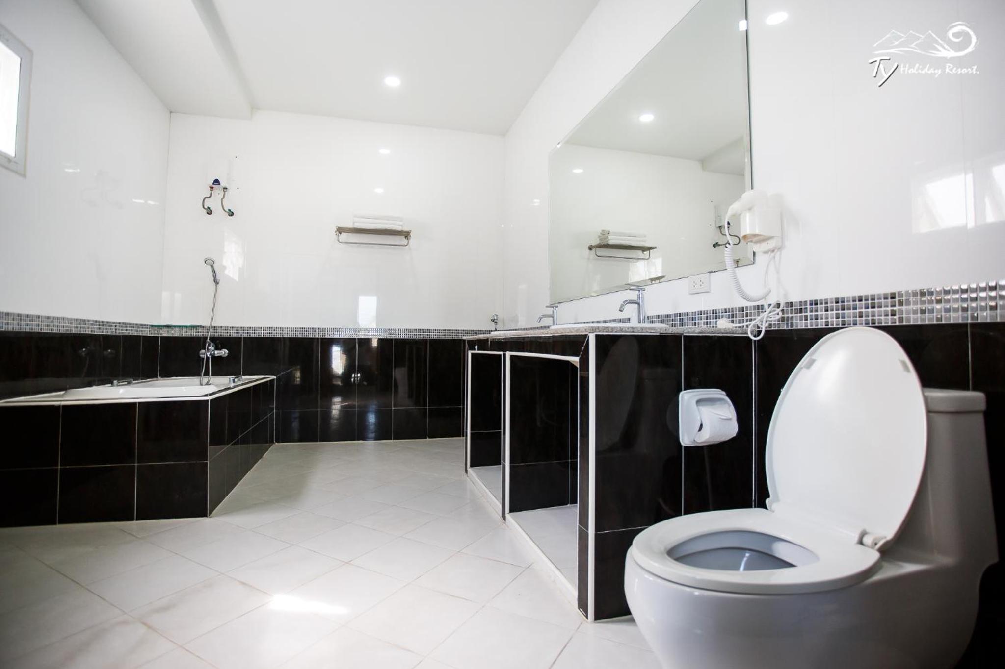 Seven-Bedroom Villa with Private Pool  216 - Photo 6