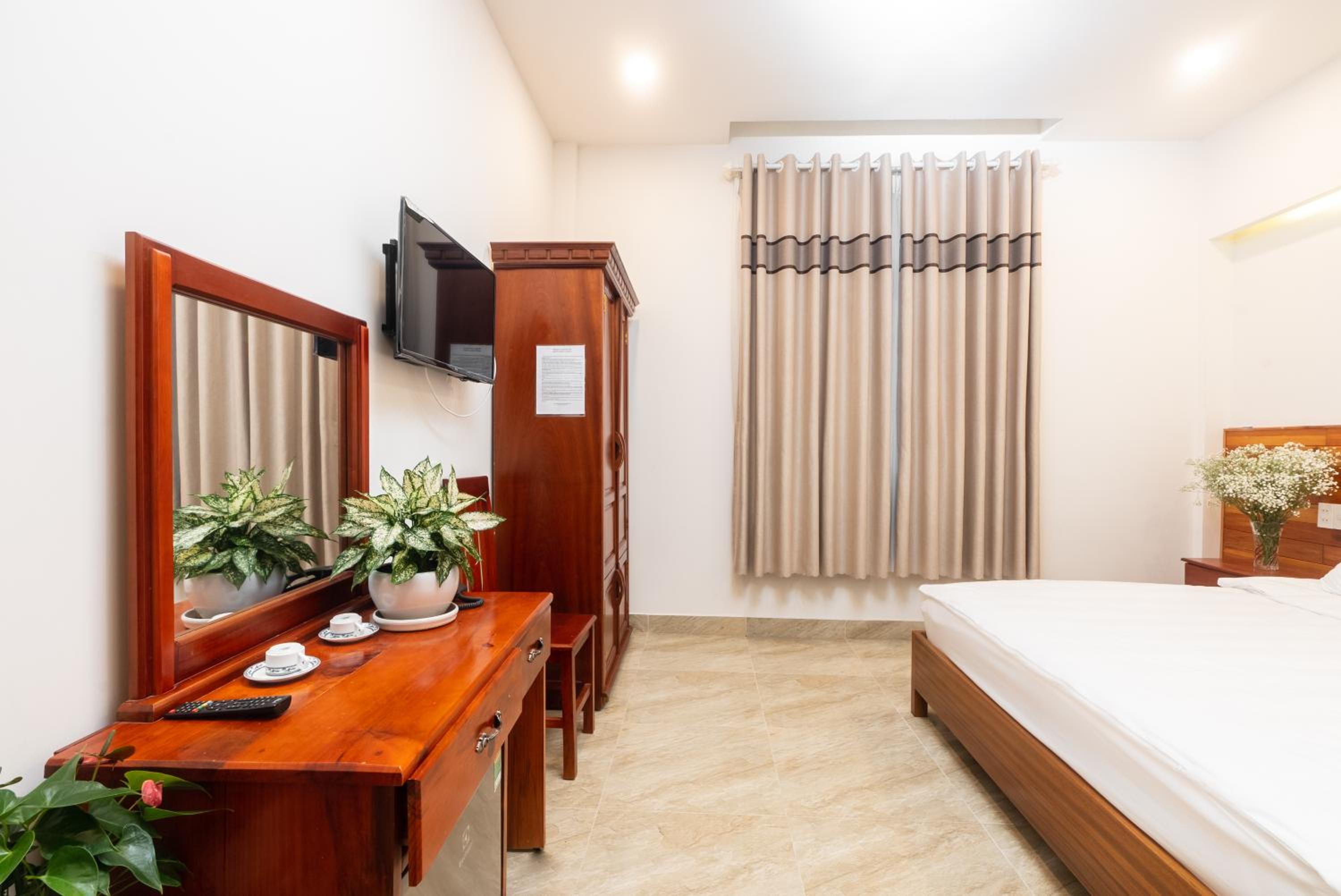 Standard King Room
