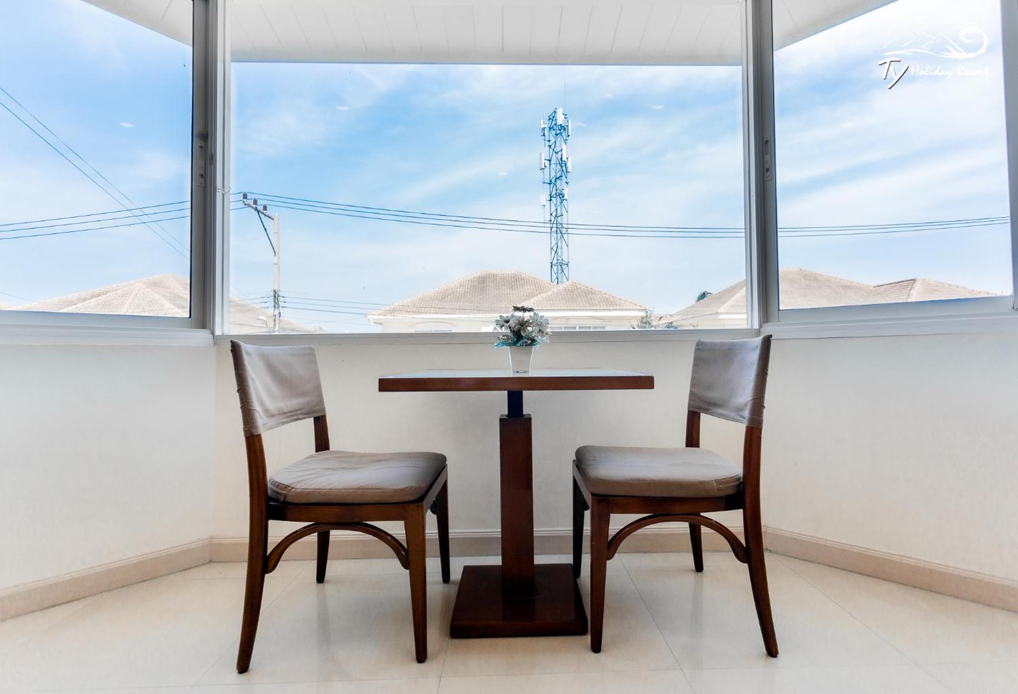 Seven-Bedroom Villa with Private Pool 217 - Photo 6