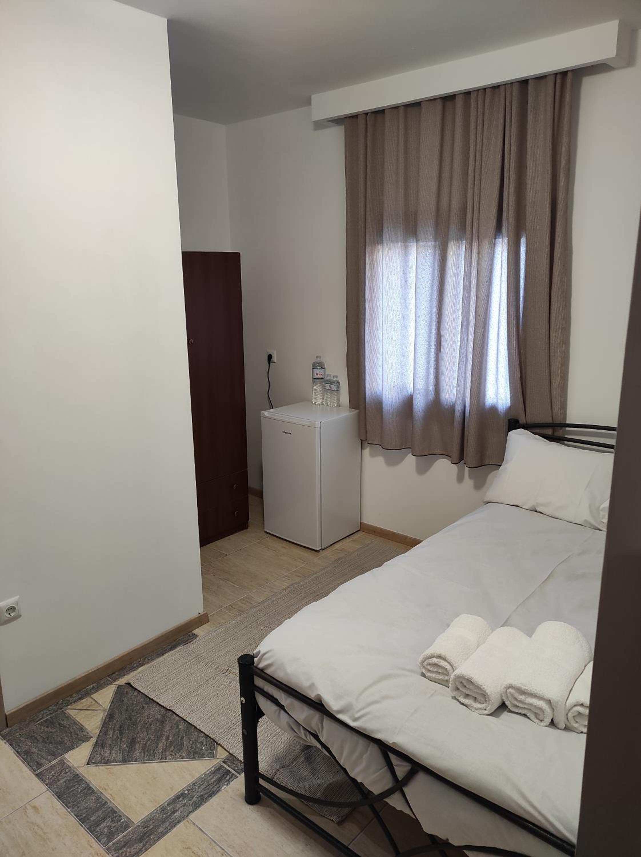 Double Room - Photo 1