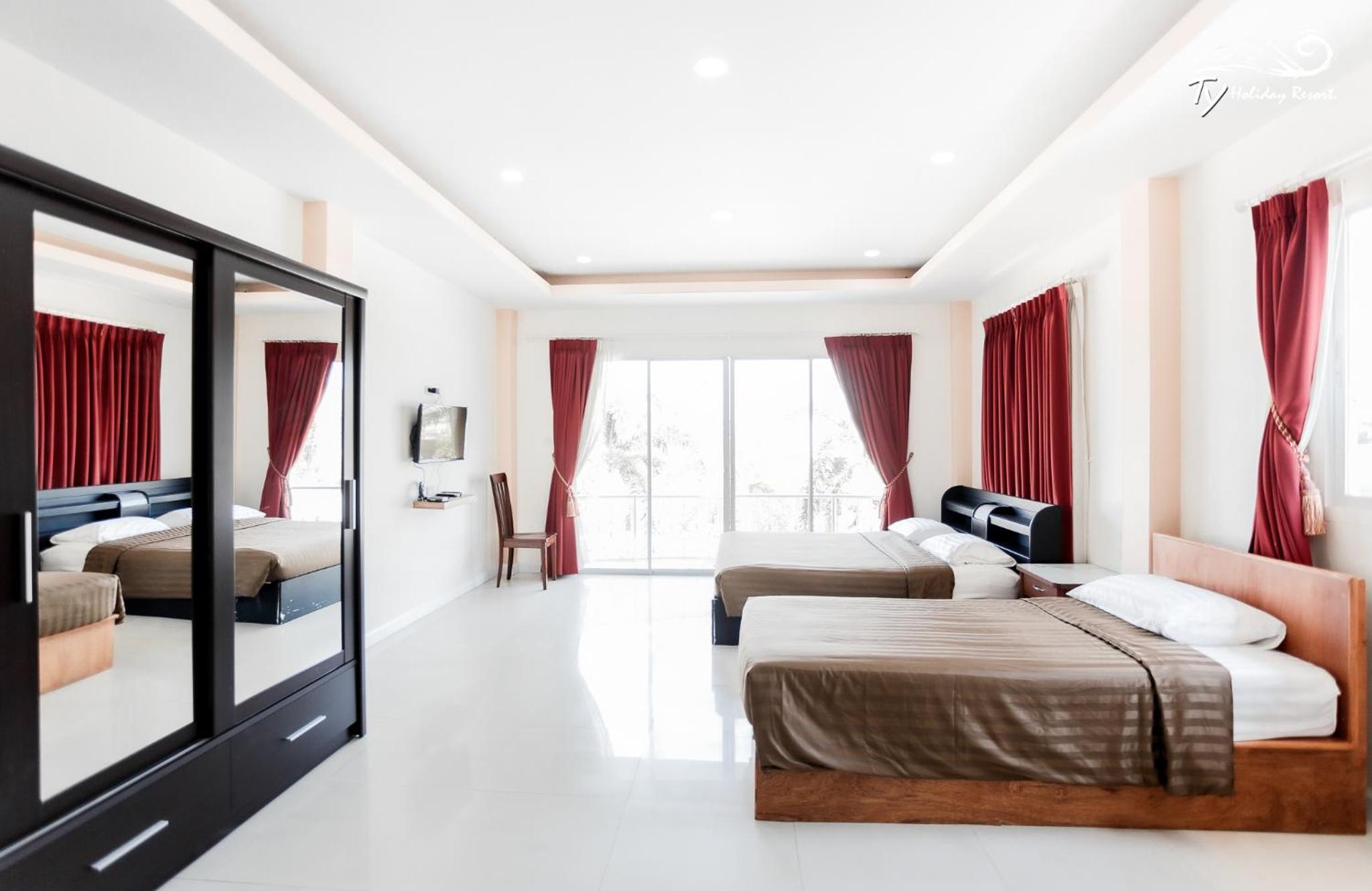 Eight-Bedroom Villa with Private Pool 220 - Photo 12