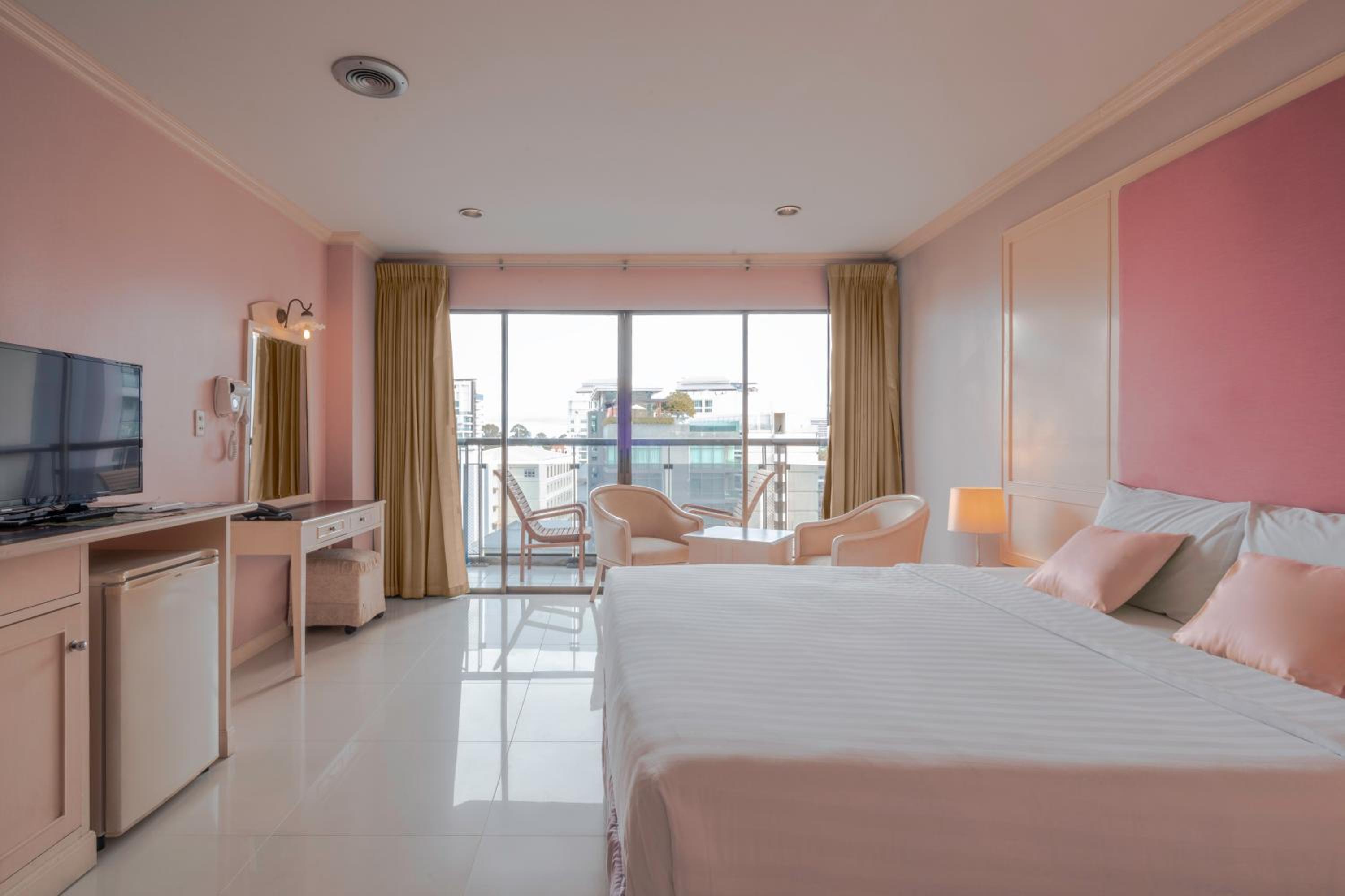 Superior Double or Twin Room - Photo 6