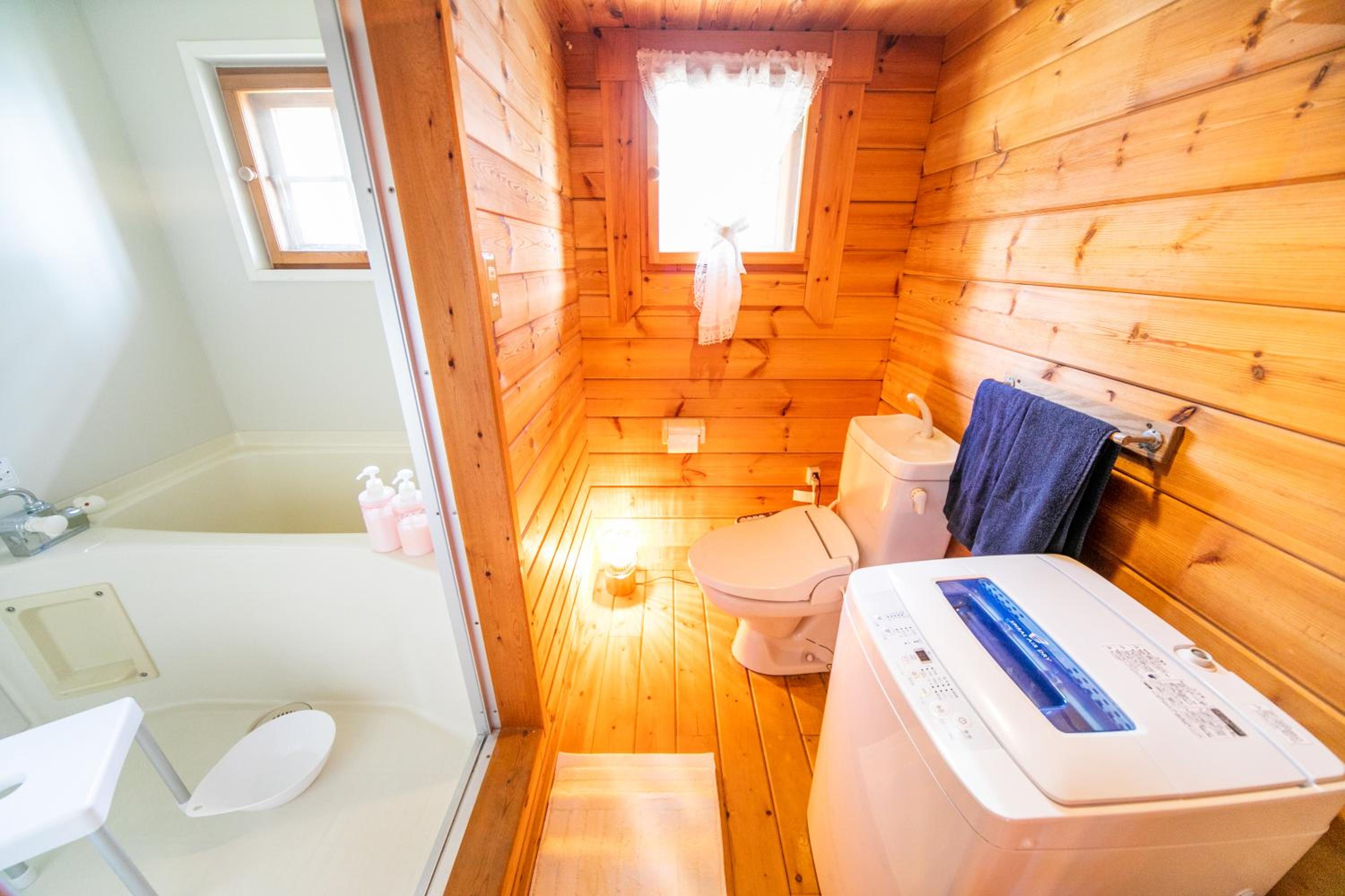 One-Bedroom House - Photo 7