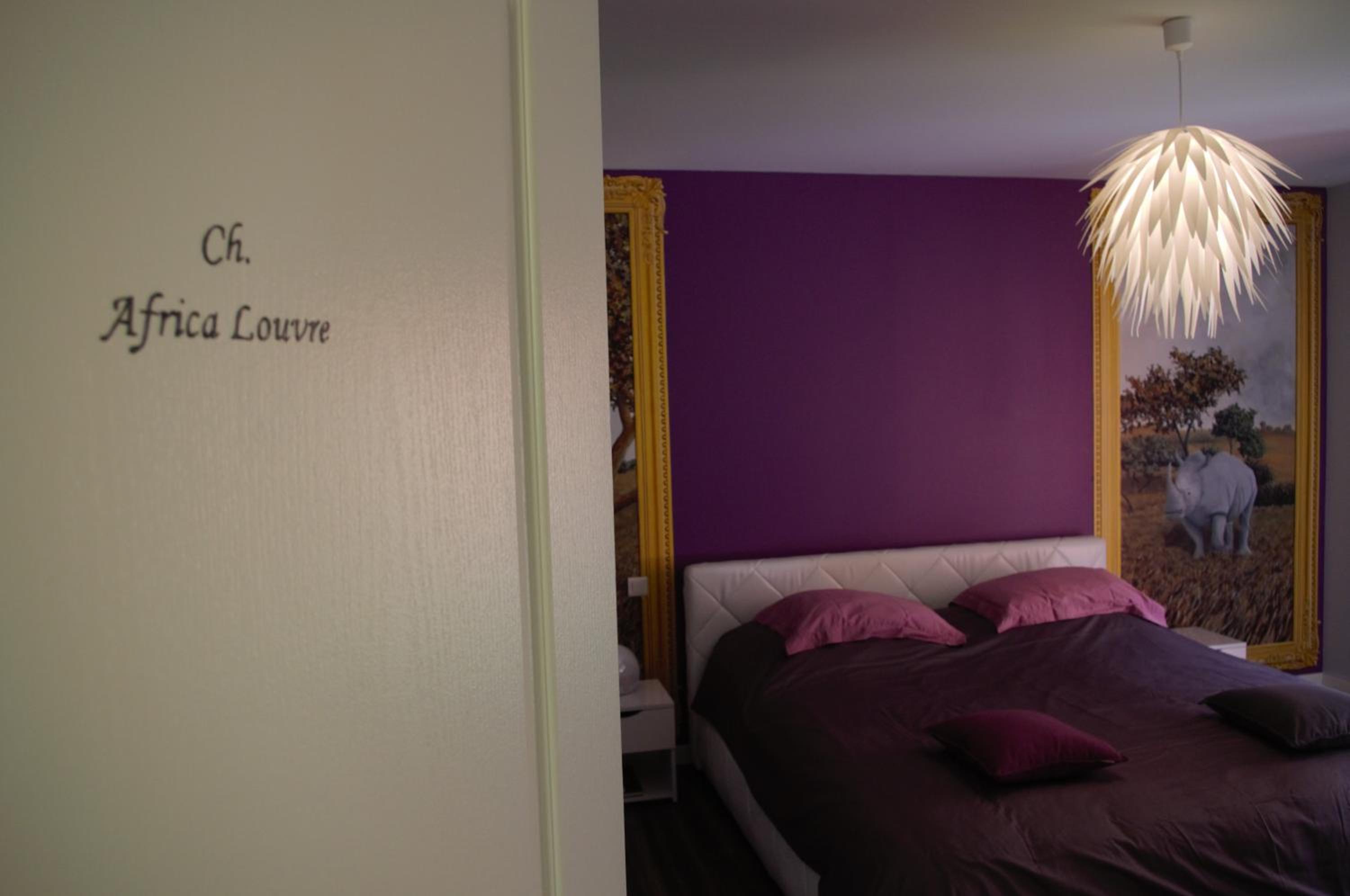 Double Room with Private Bathroom - Photo 10