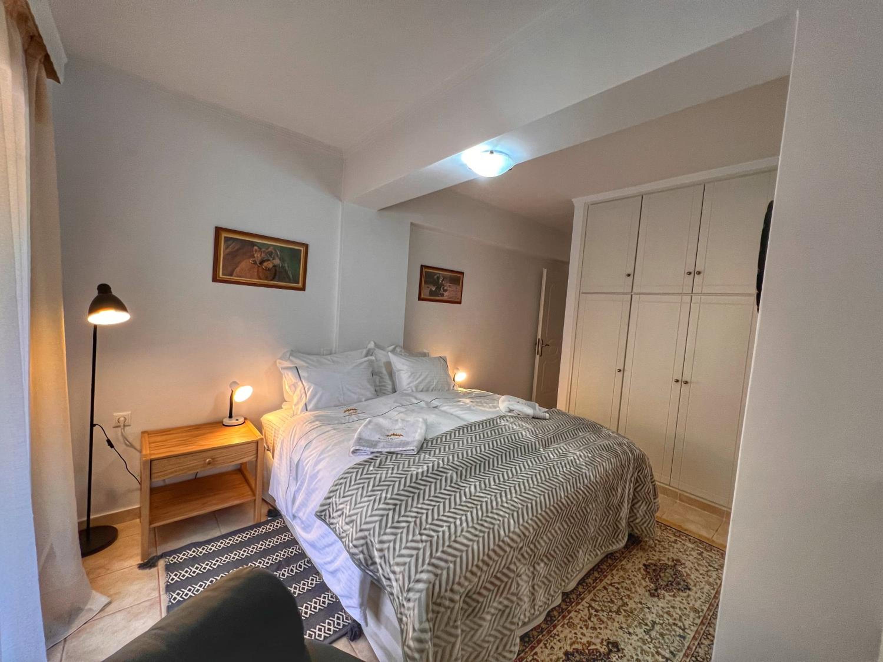 Two-Bedroom Apartment - Photo 20
