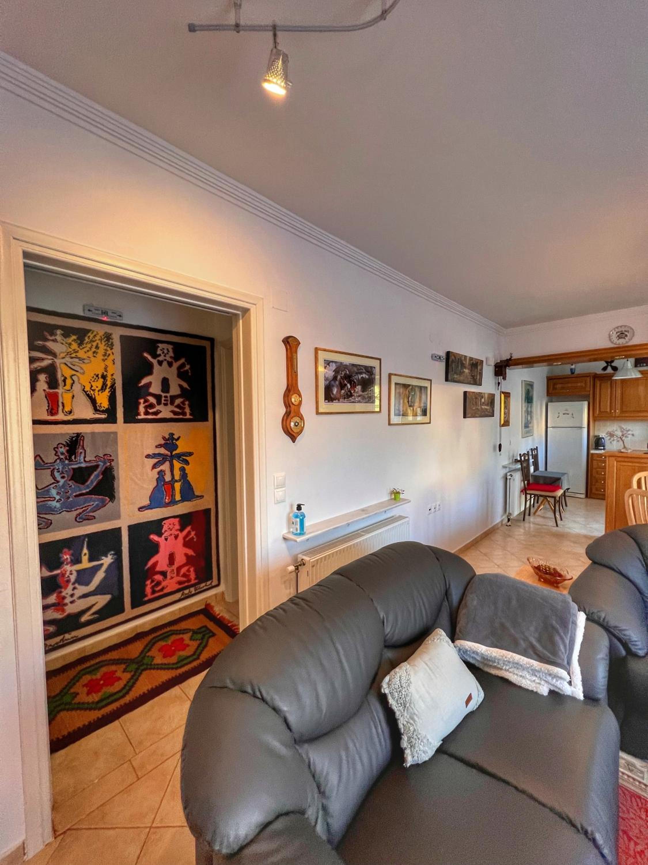 Two-Bedroom Apartment - Photo 8