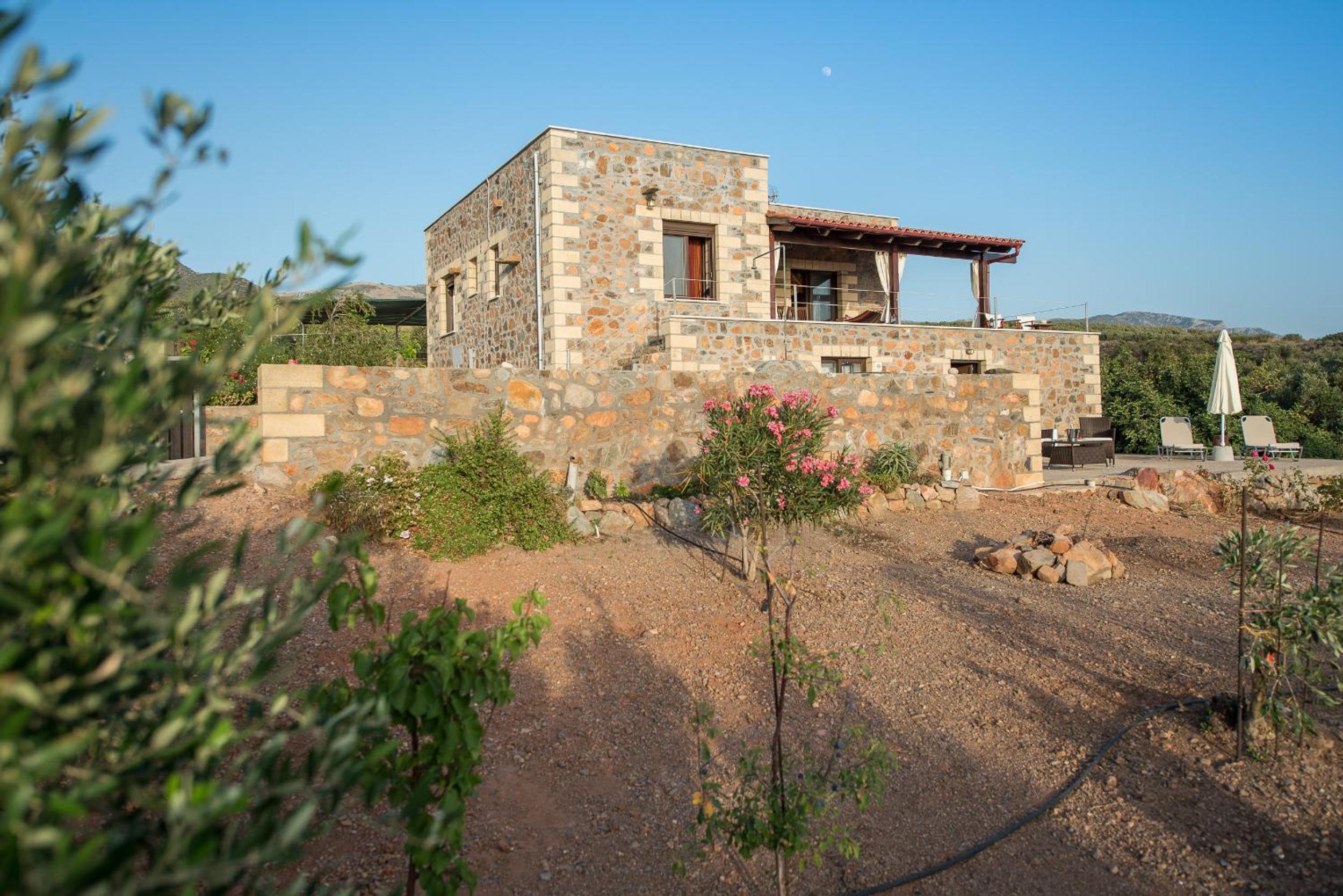 Three-Bedroom Villa with Sea View photo 3