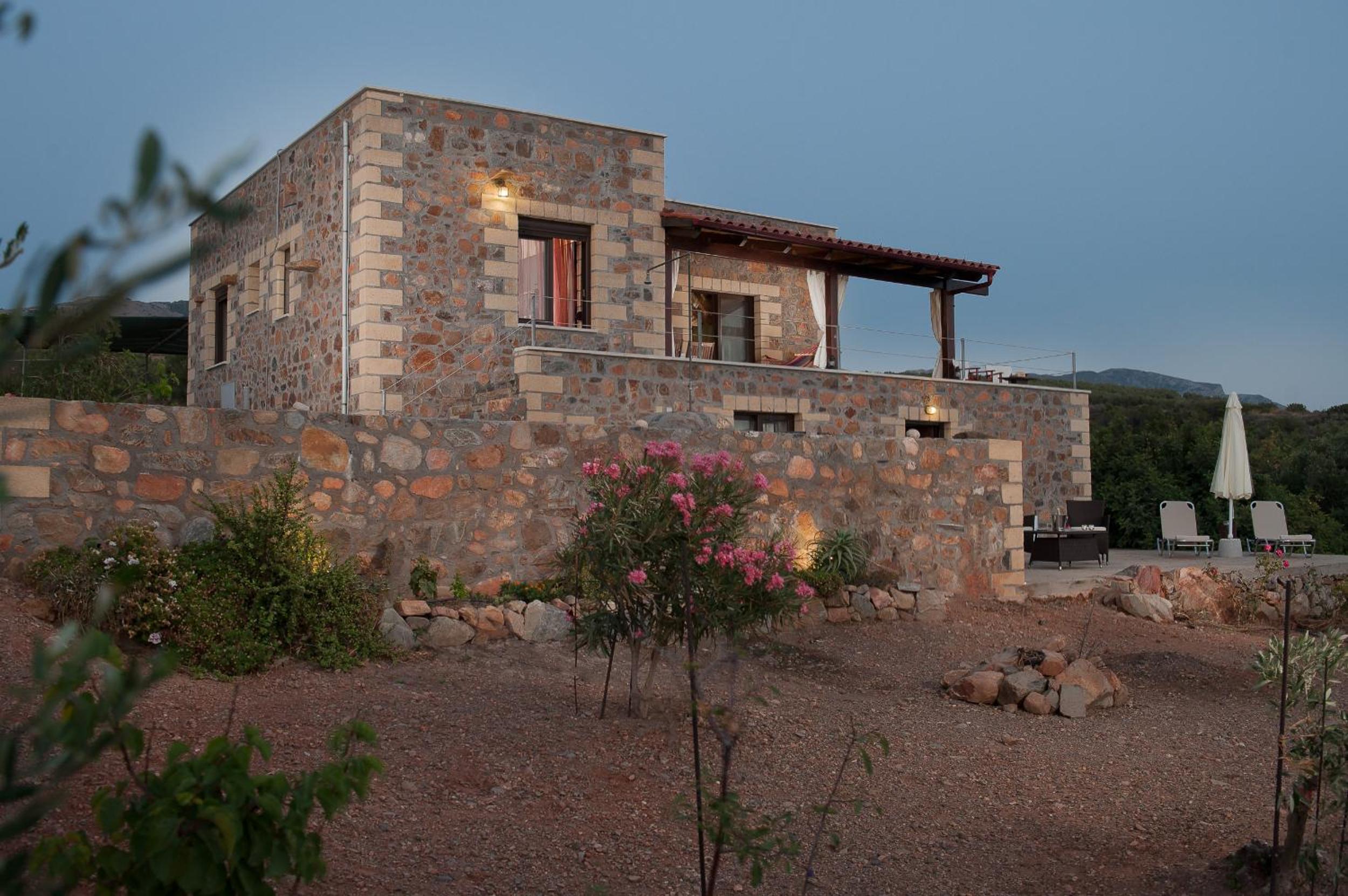 Three-Bedroom Villa with Sea View photo 2