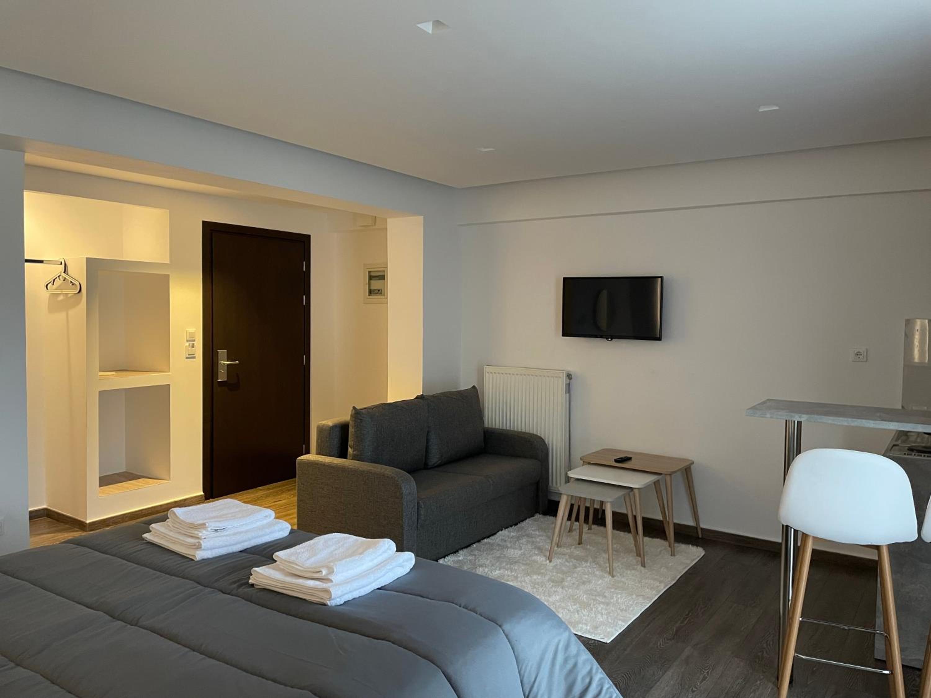 Standard Double or Twin Room photo 2