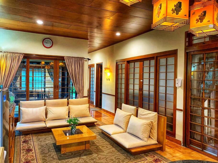 Villa photo 1