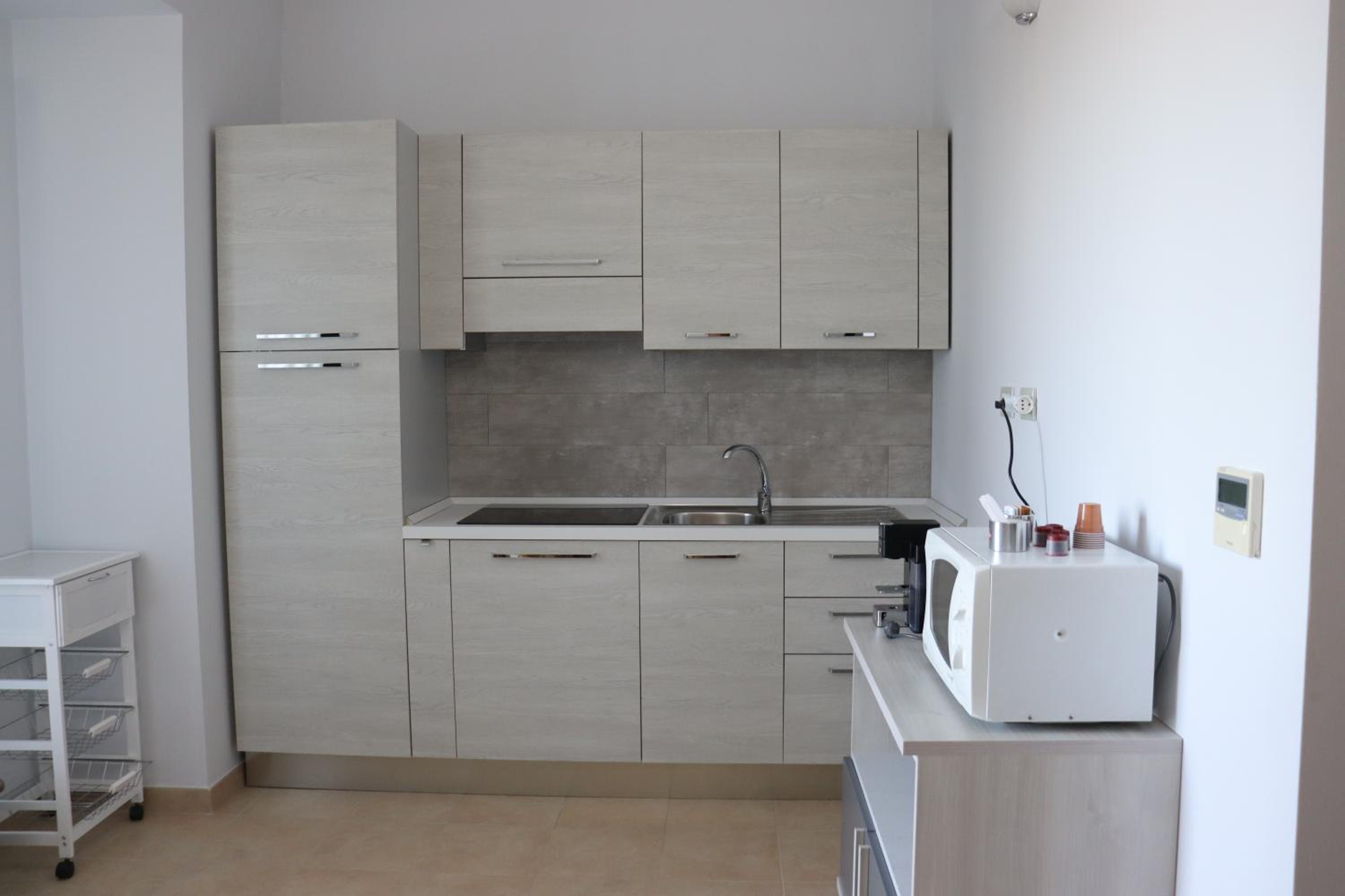Apartment with Balcony photo 2