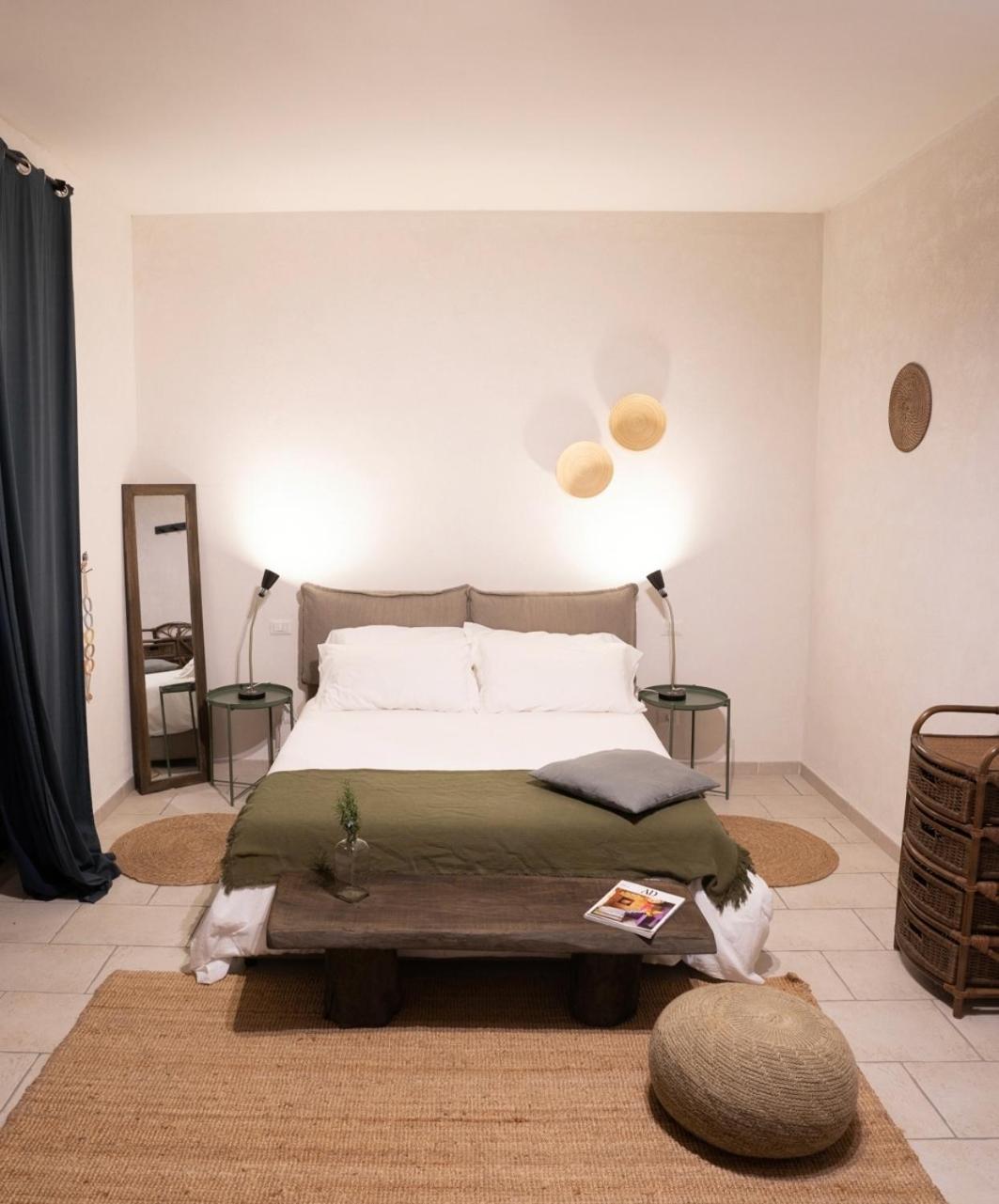 Deluxe Double Room with Sea View - Photo 8