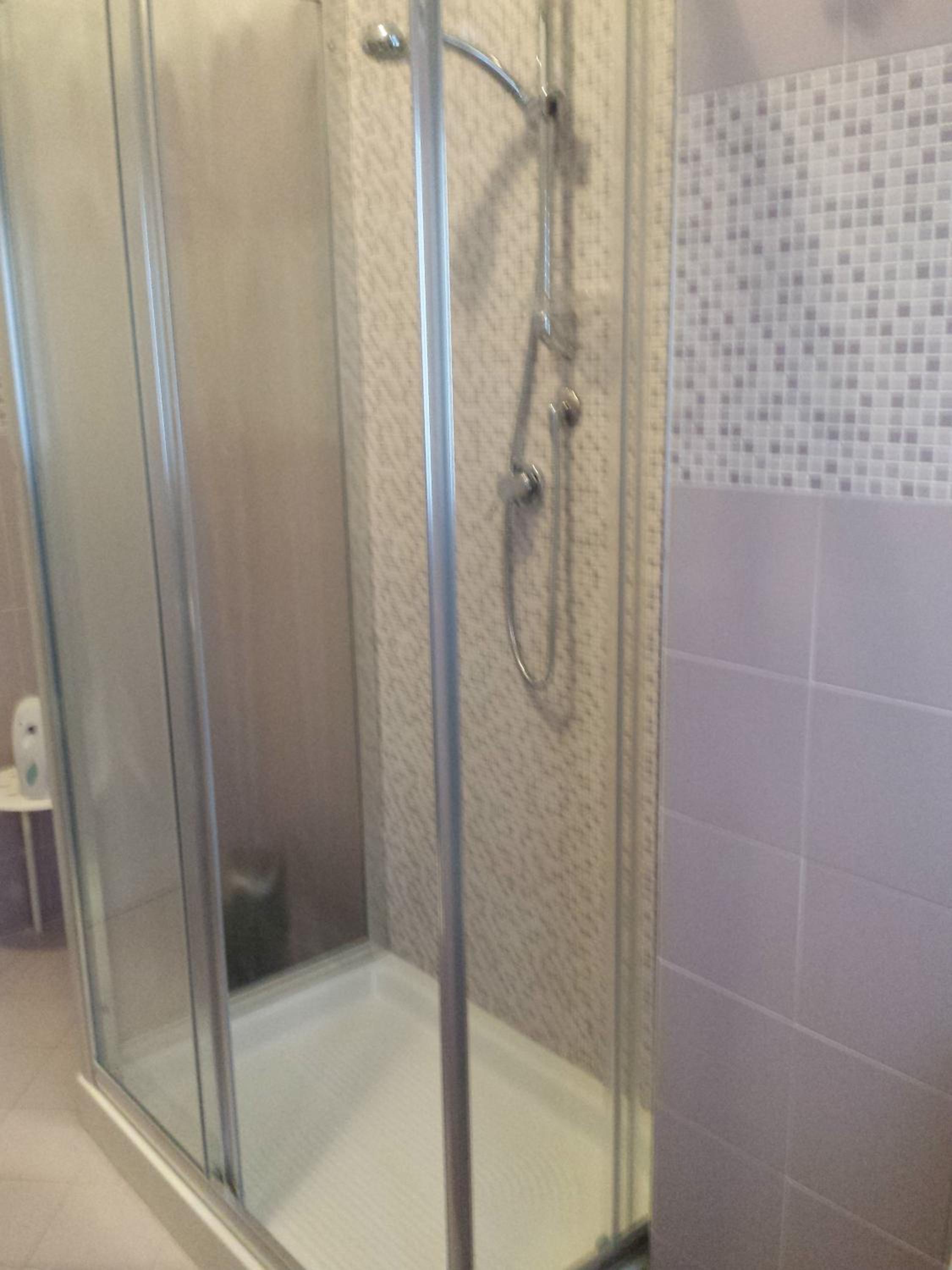 Triple Room with Shared Bathroom photo 2