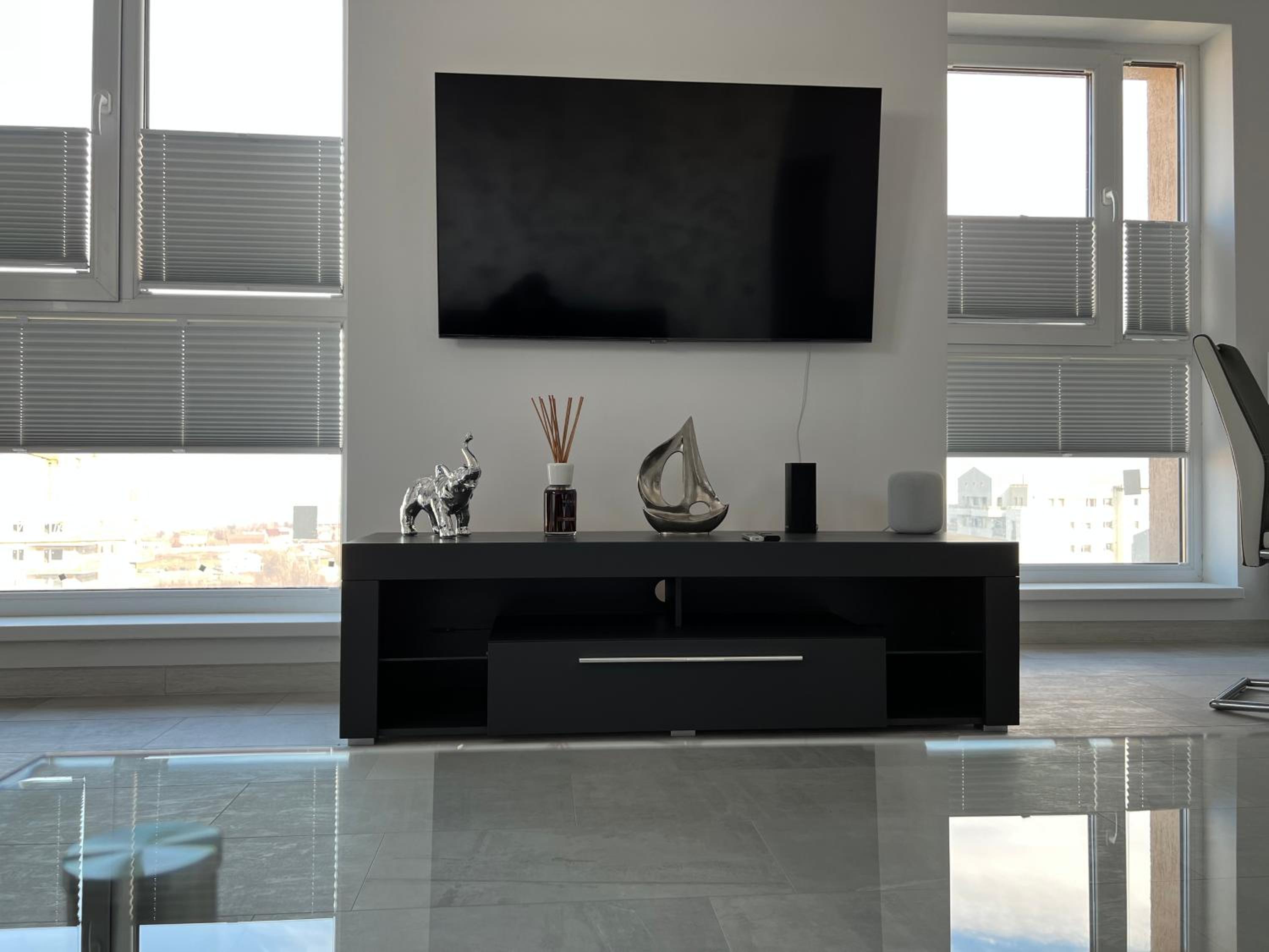 One-Bedroom Apartment - Photo 38