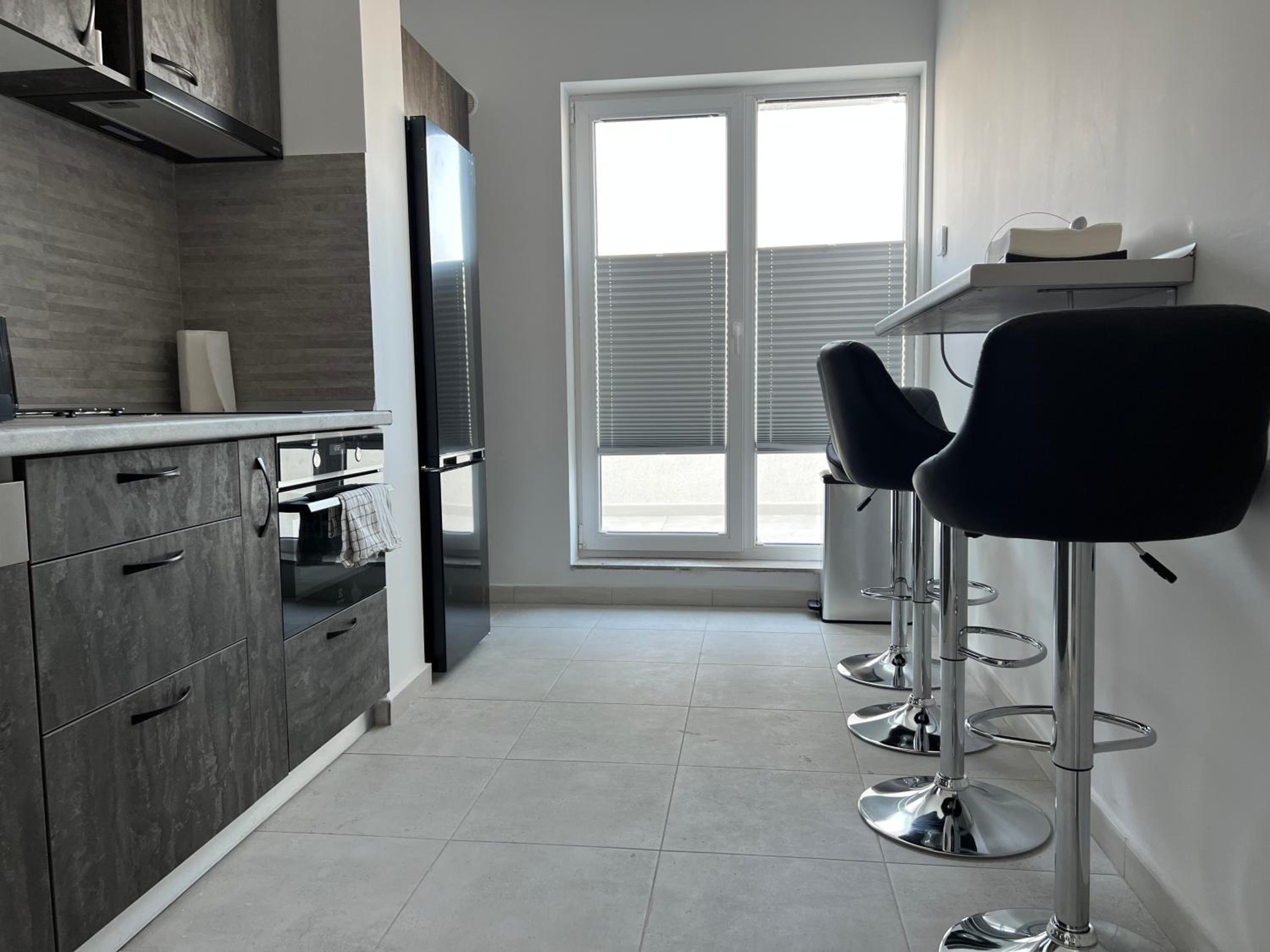 One-Bedroom Apartment - Photo 32