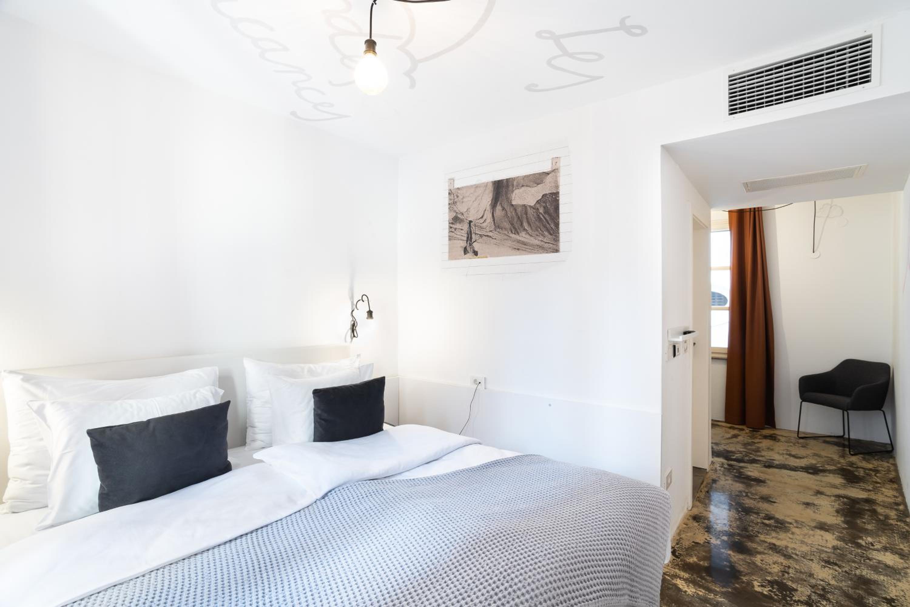 Basic Double Room - Photo 2