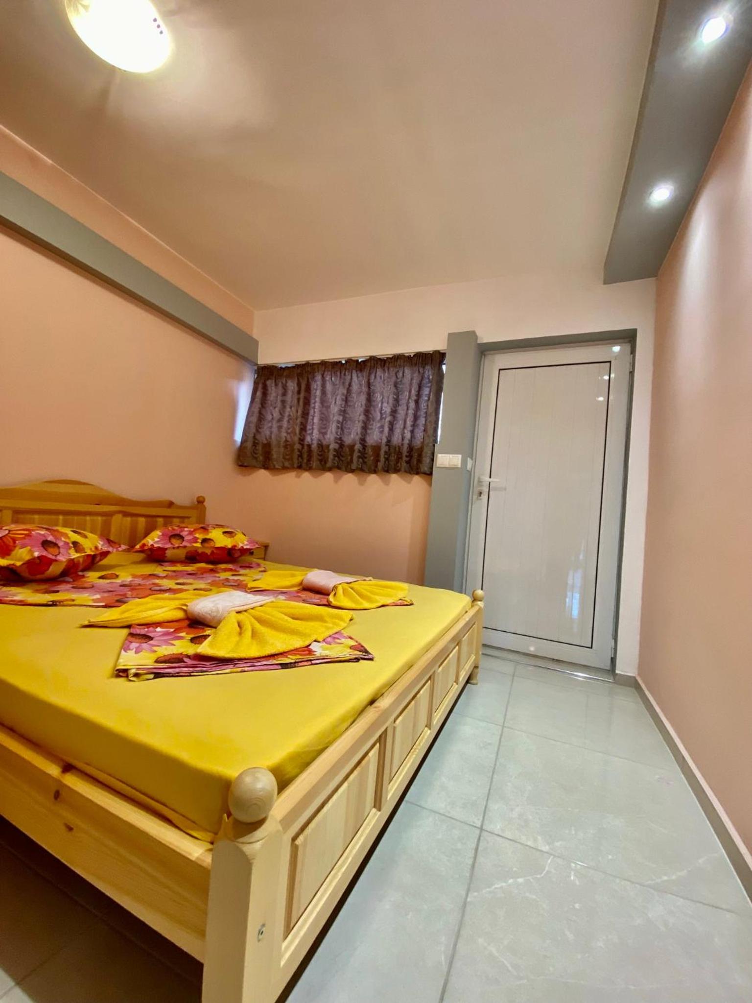 One-Bedroom Suite photo 2