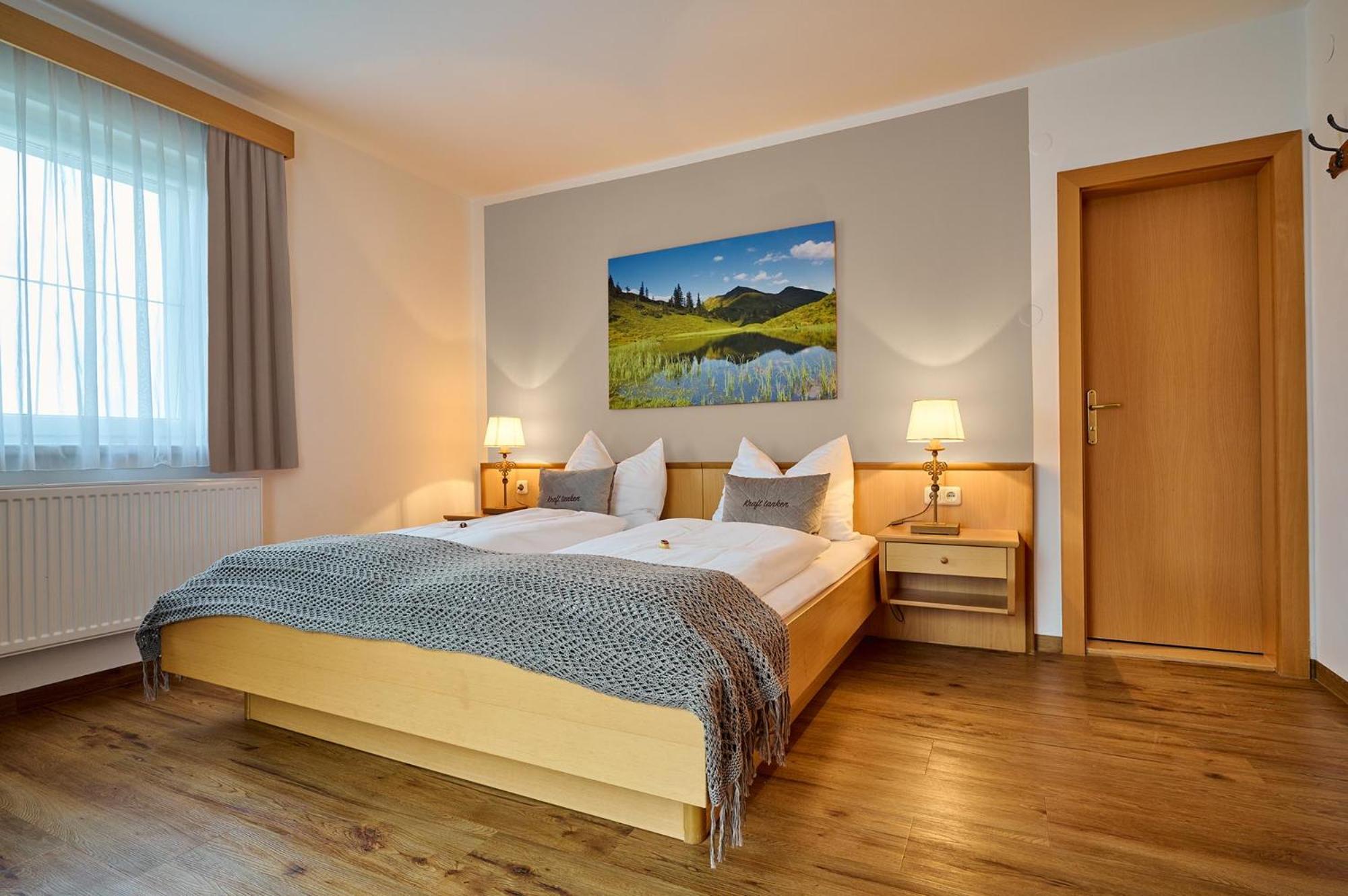 Double Room with Mountain View - Photo 1