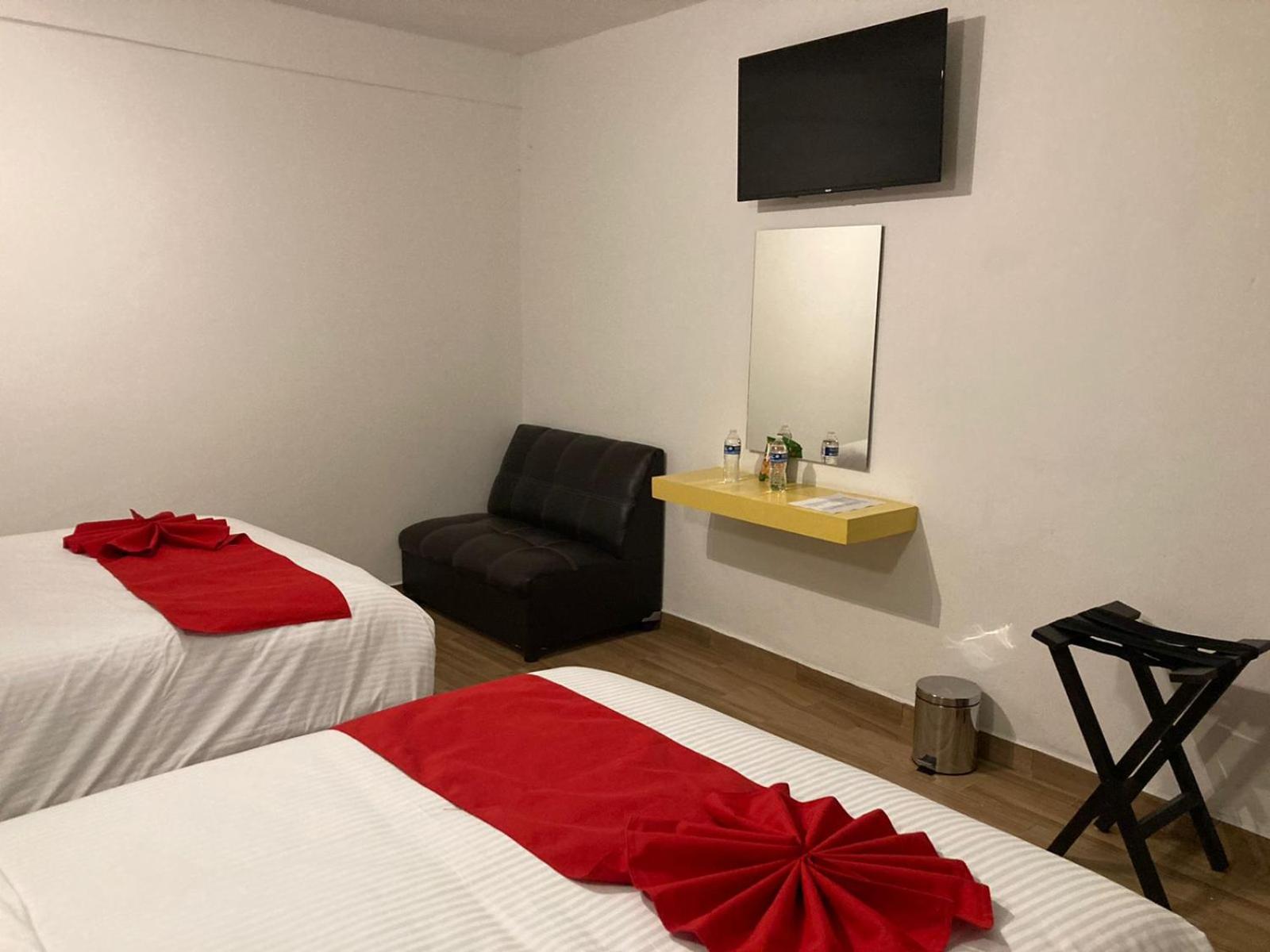 Double Room With Two Double Beds photo 1