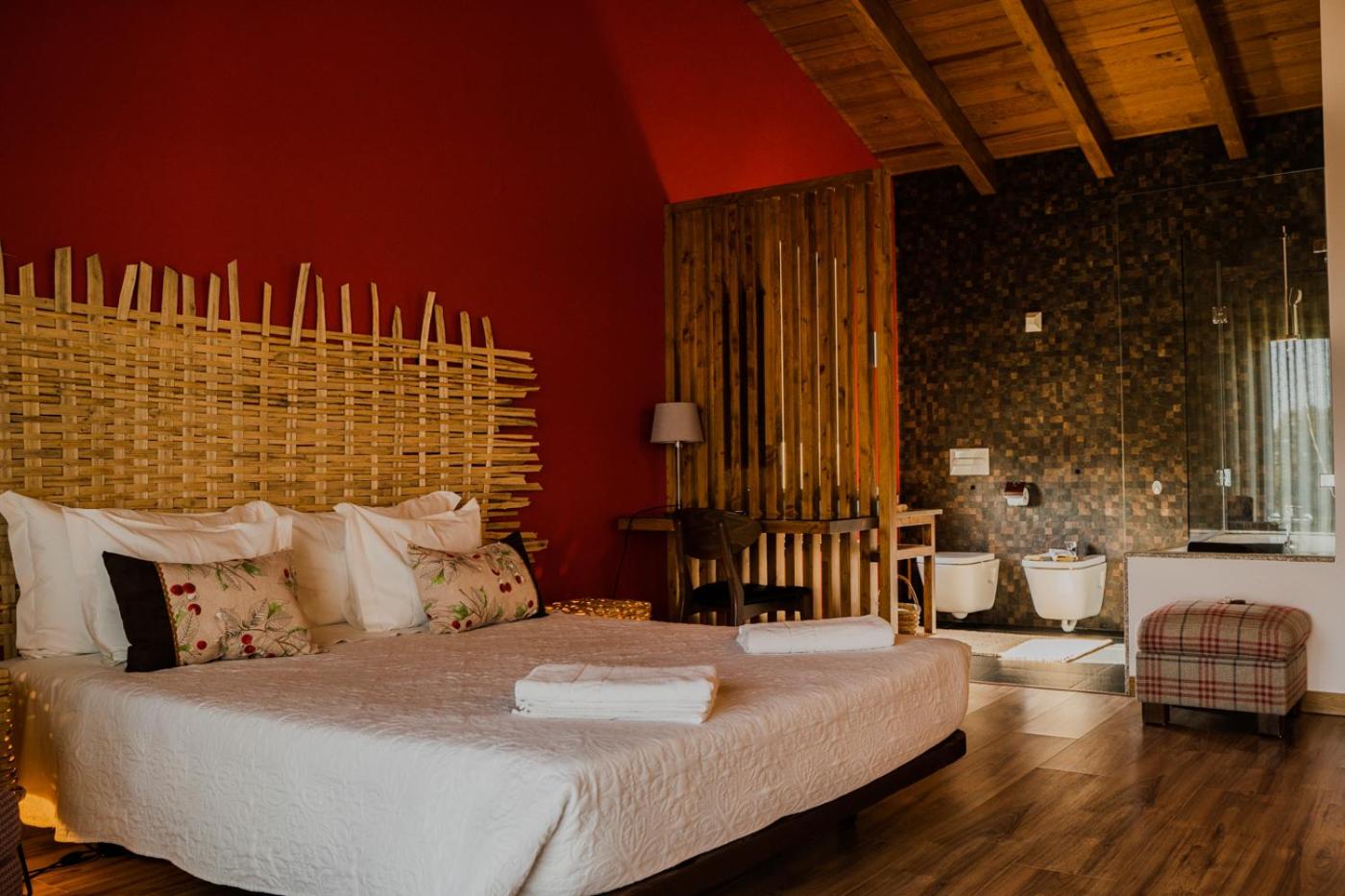 Large Double Room photo 3