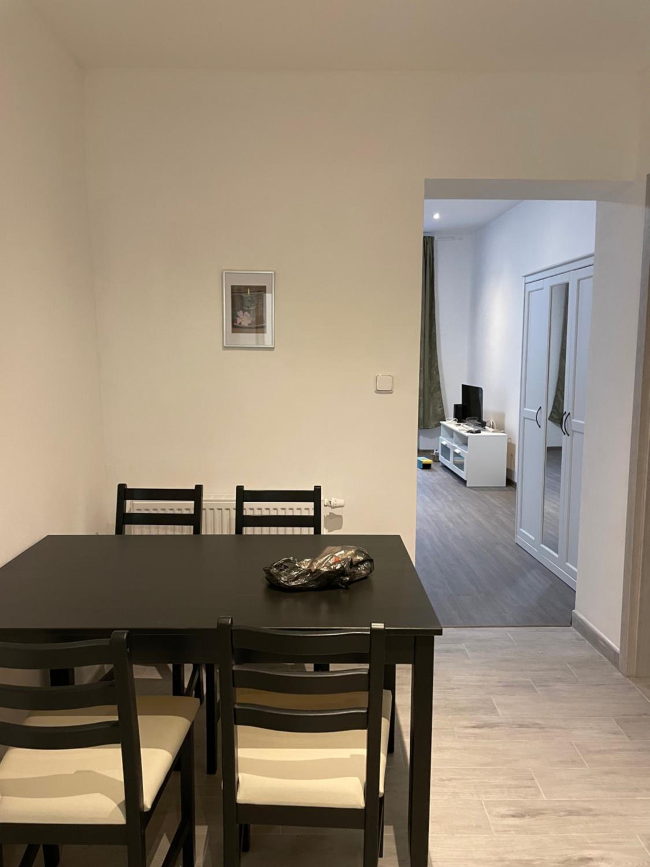 One-Bedroom Apartment - Photo 5