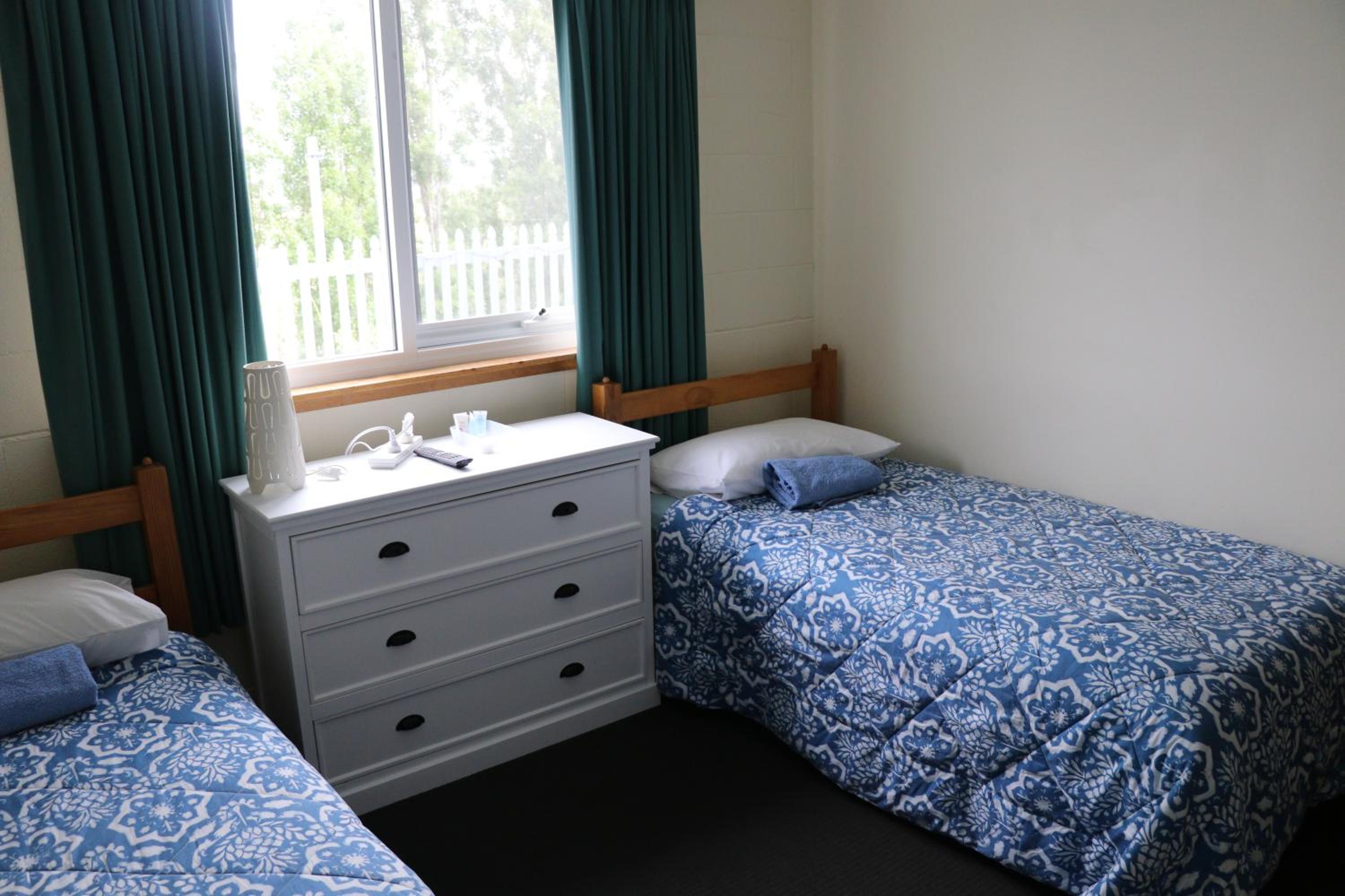 Twin Room with Shared Bathroom photo 1