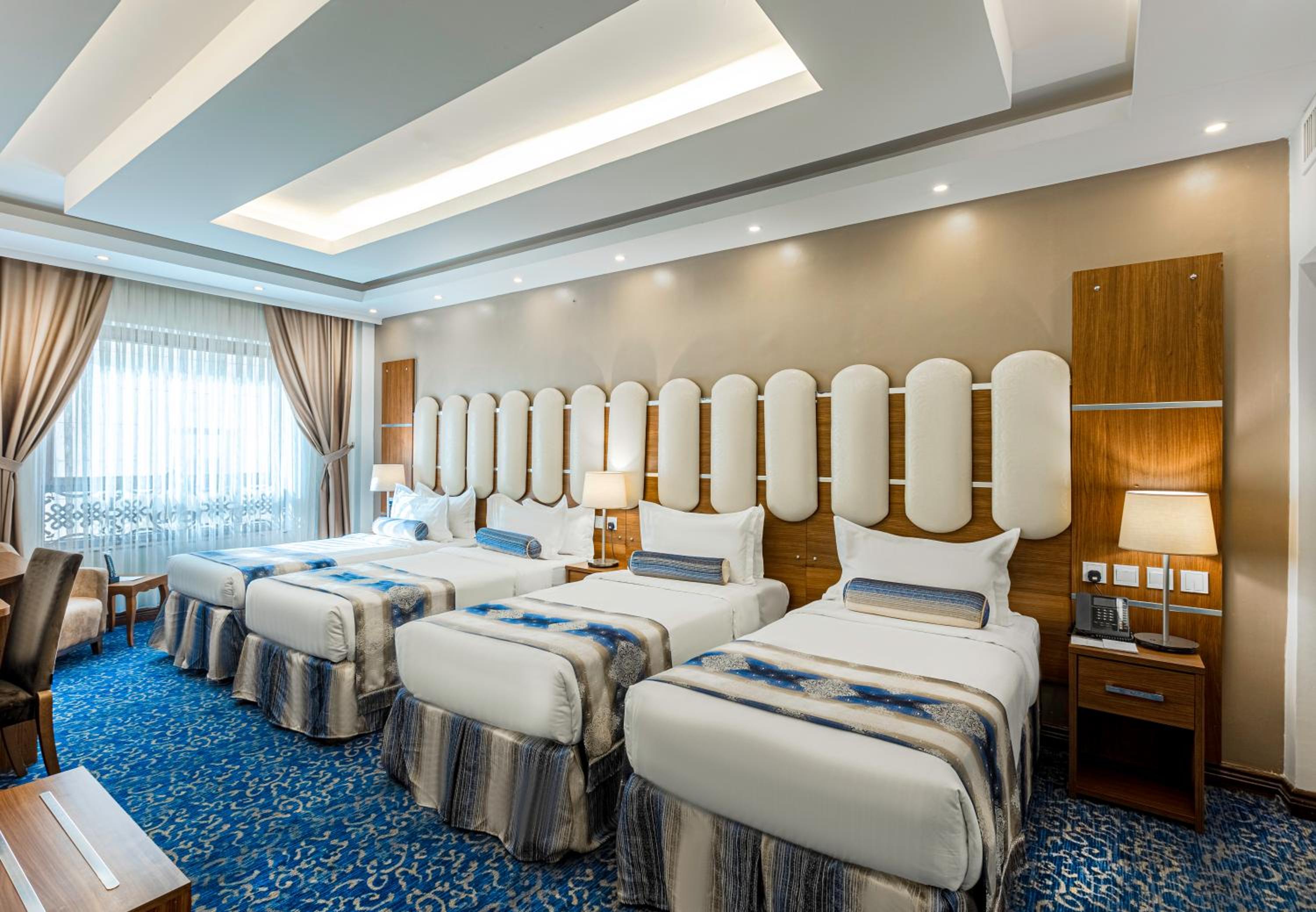 Classic Quadruple Room photo 2