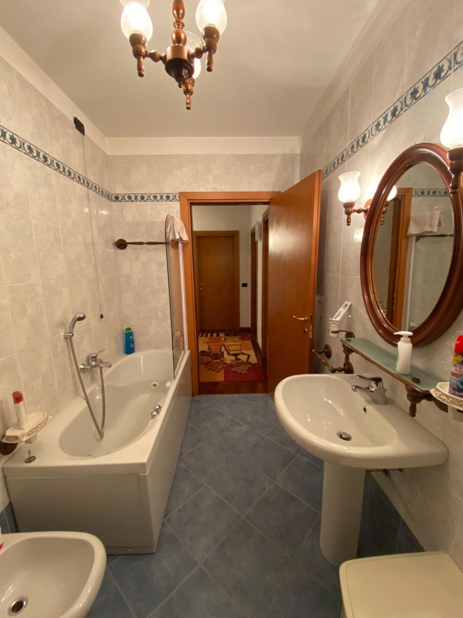 Economy Double Room - Photo 4