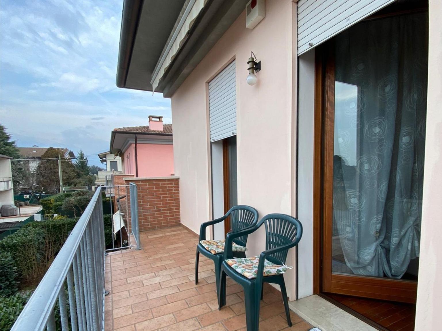 Standard Double Room - Photo 12