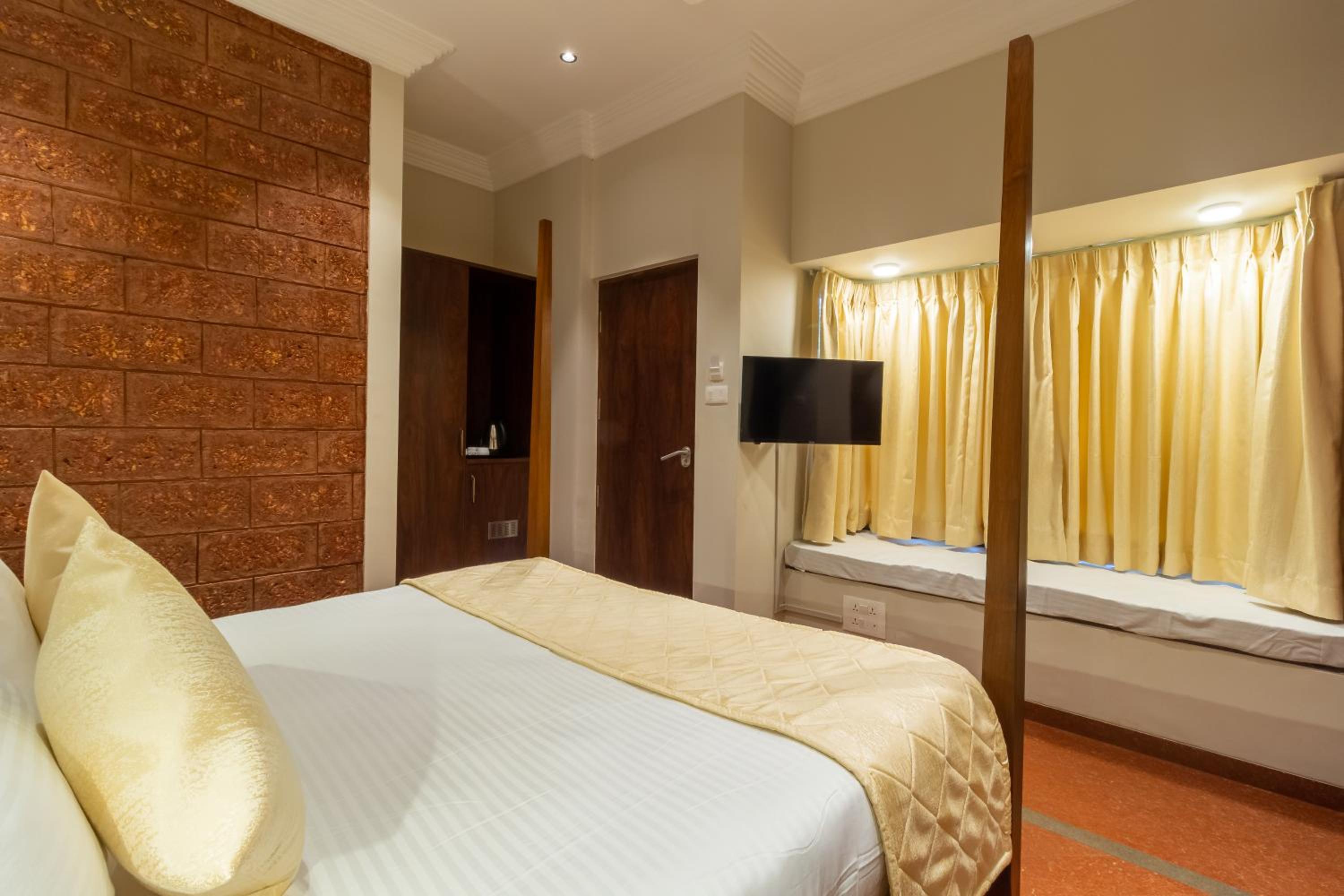 Standard Double Room photo 3