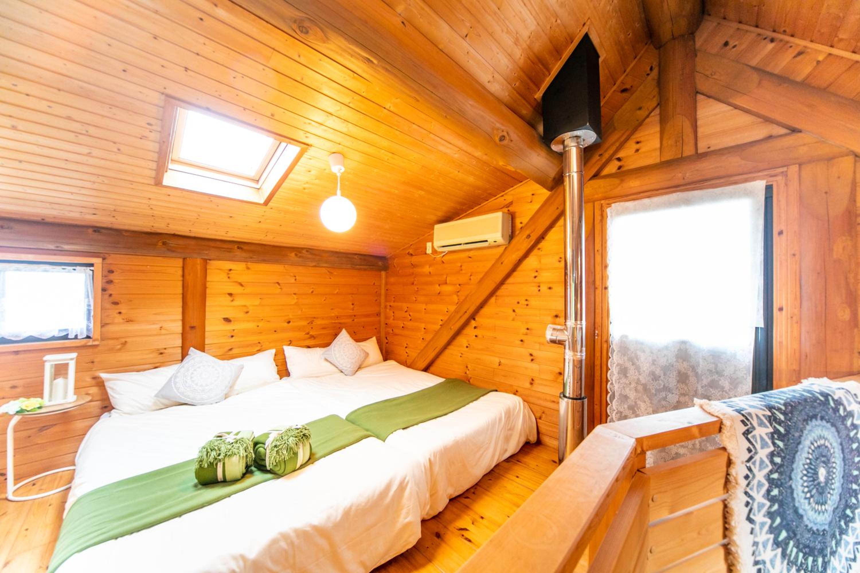 Four-Bedroom House - Photo 20