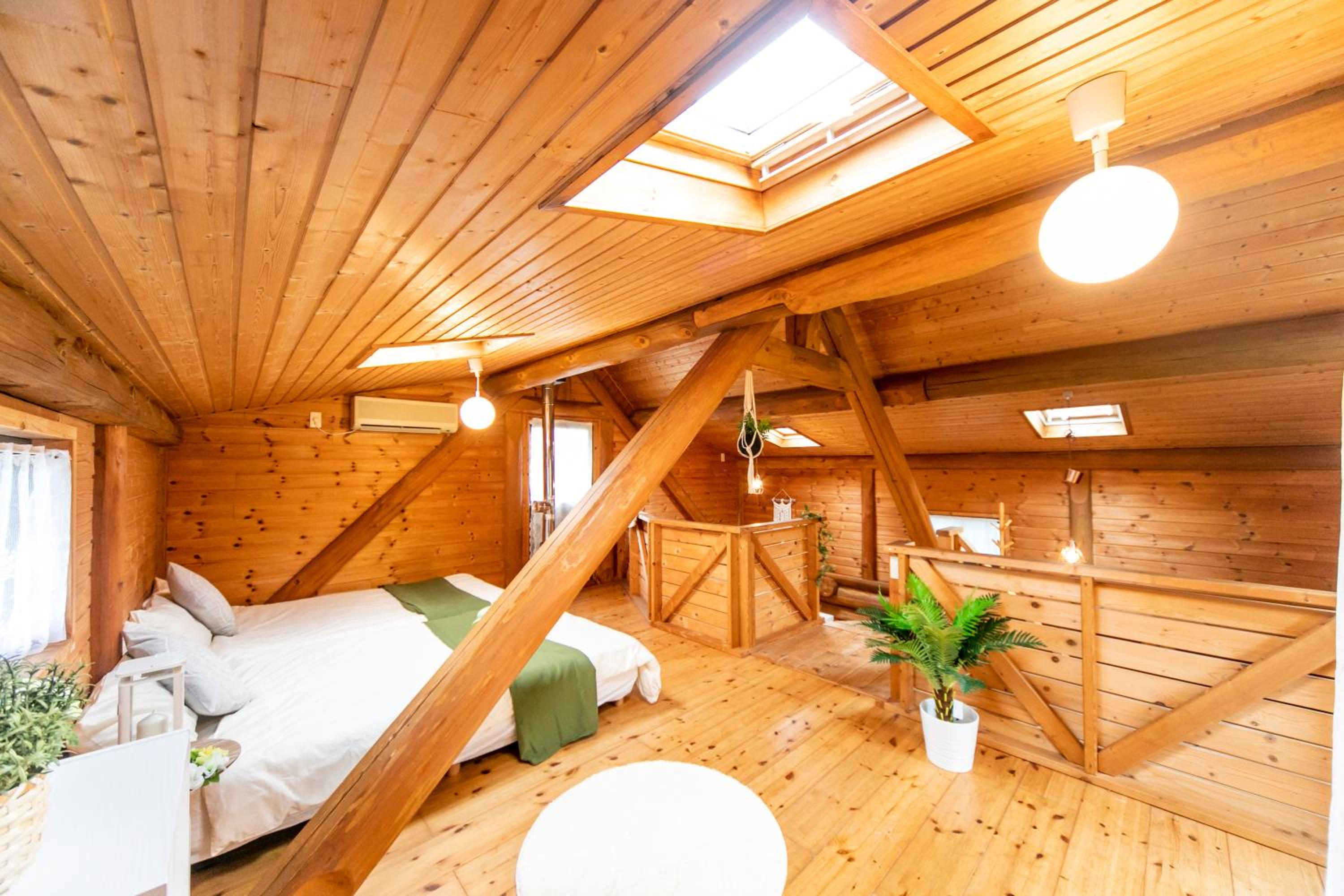 Four-Bedroom House - Photo 19