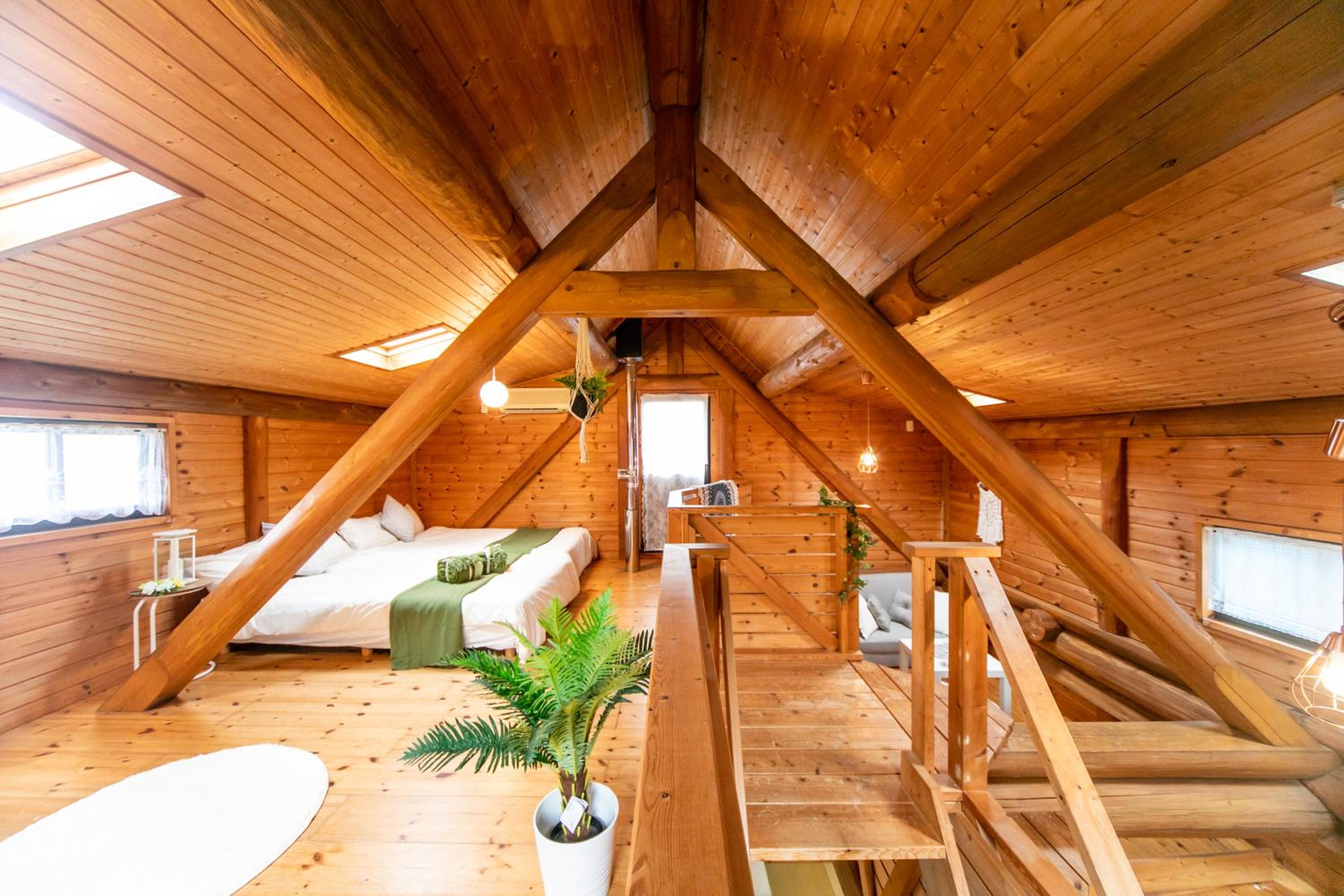 Four-Bedroom House - Photo 18