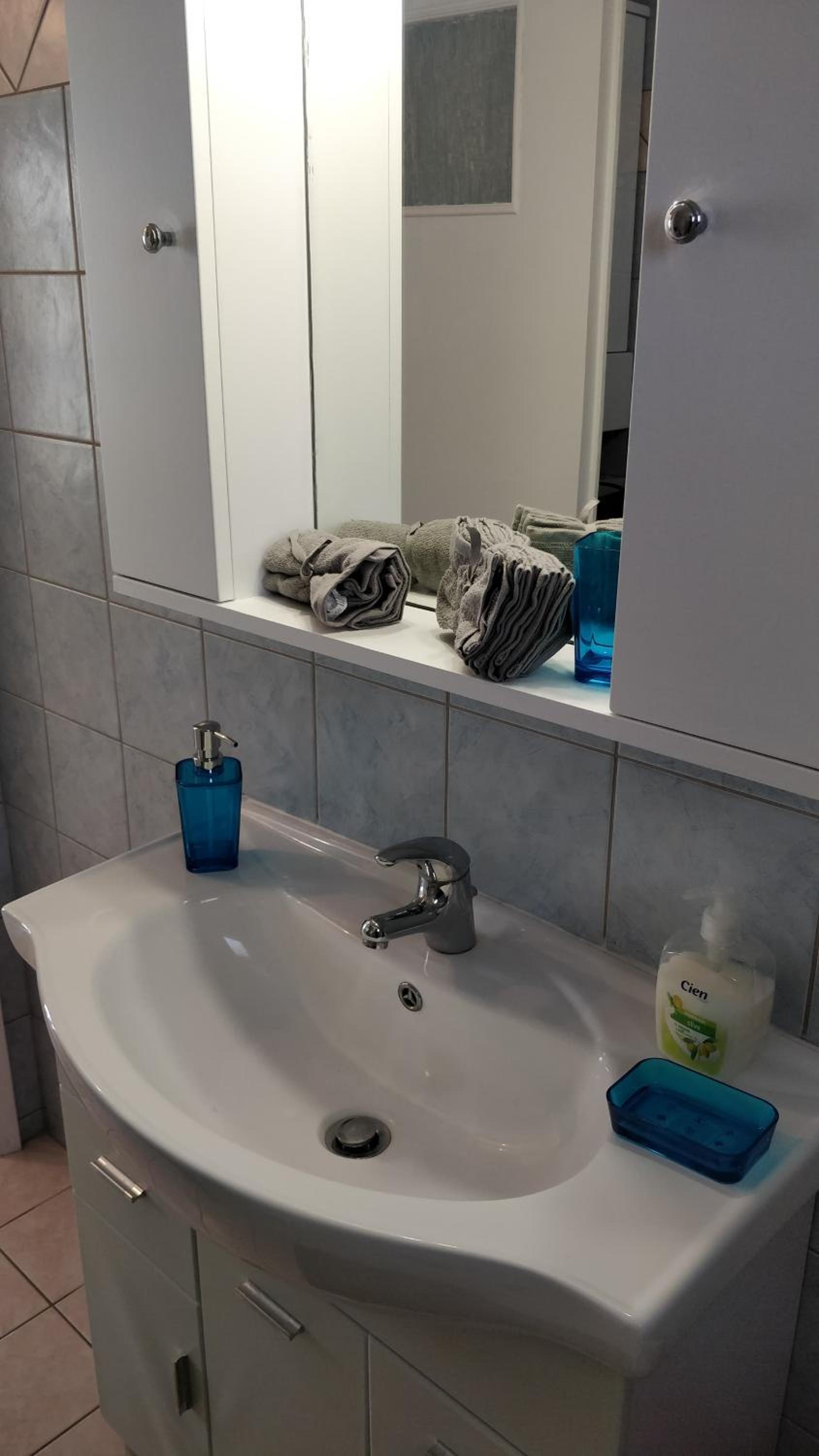 One-Bedroom Apartment - Photo 14