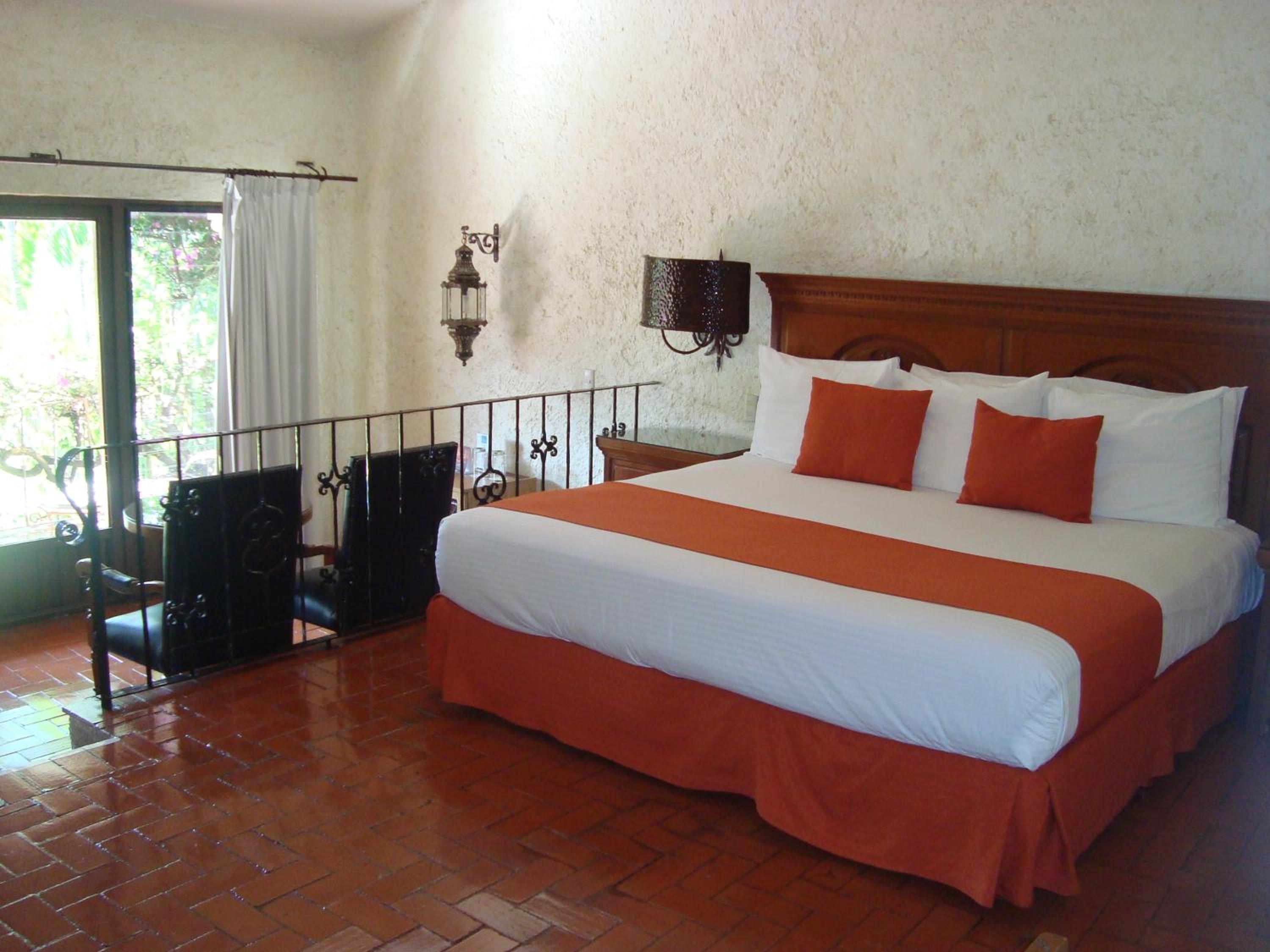 King Suite with Terrace - Photo 14