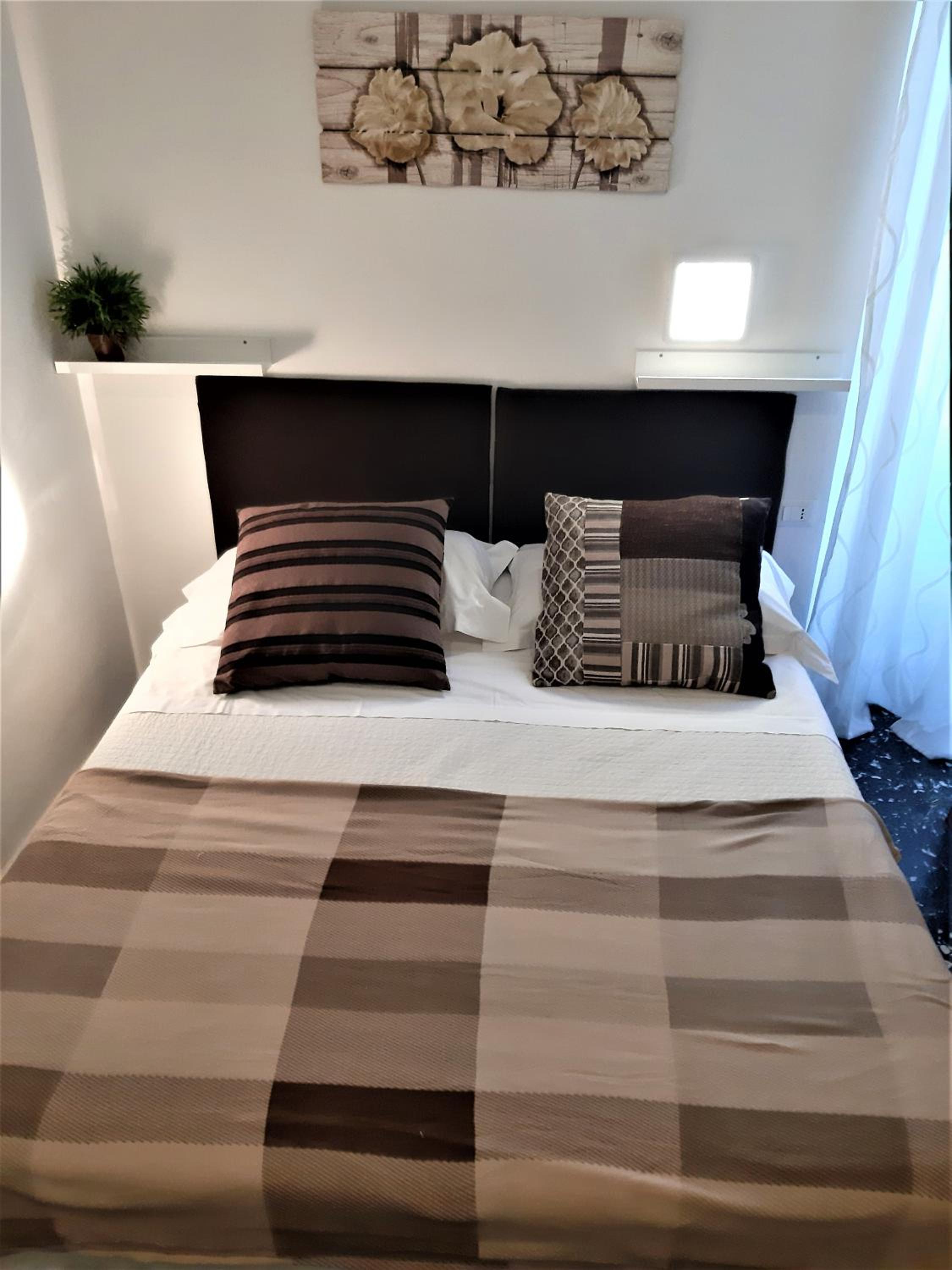 Small Double Room photo 1