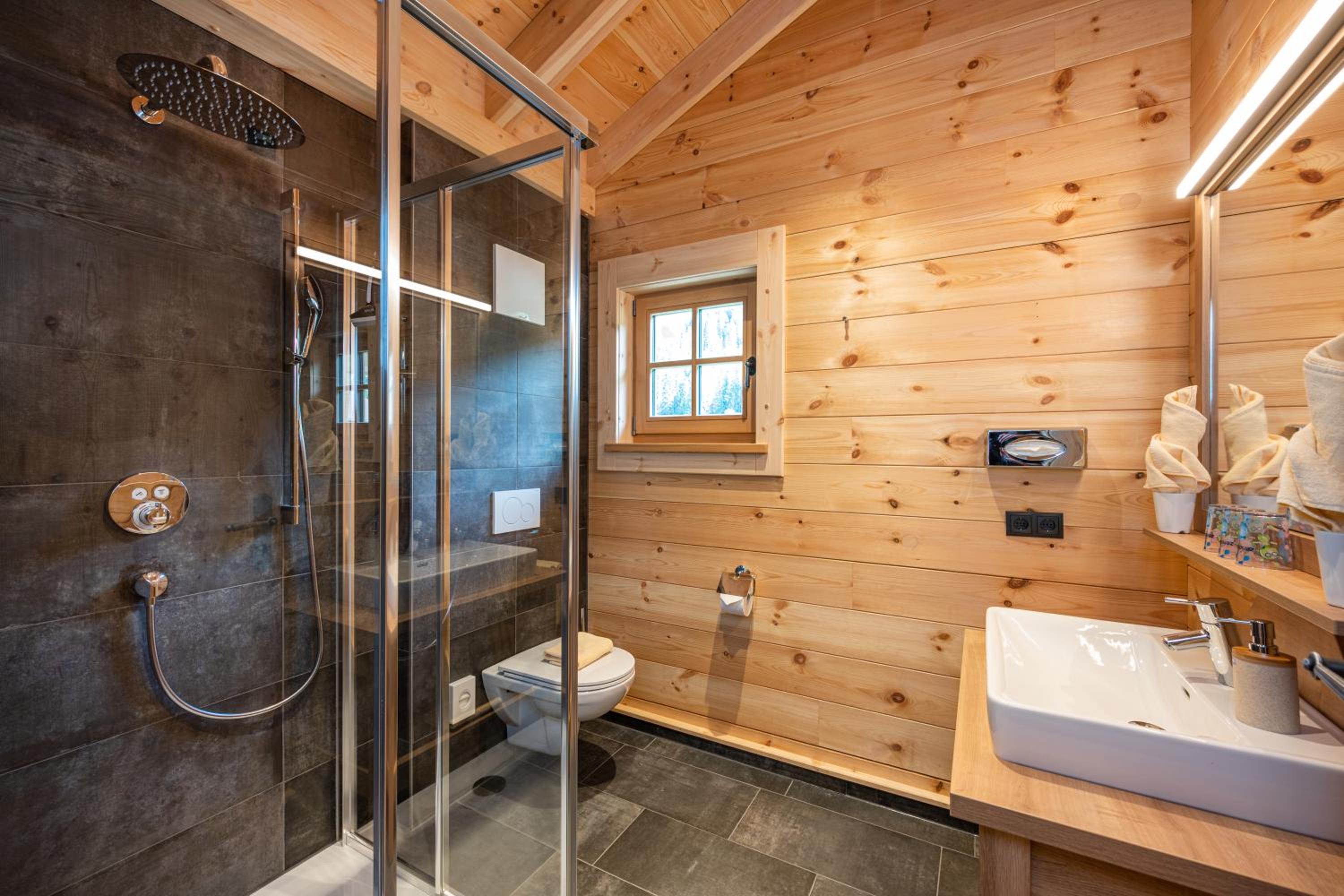 Two-Bedroom Chalet - Photo 22