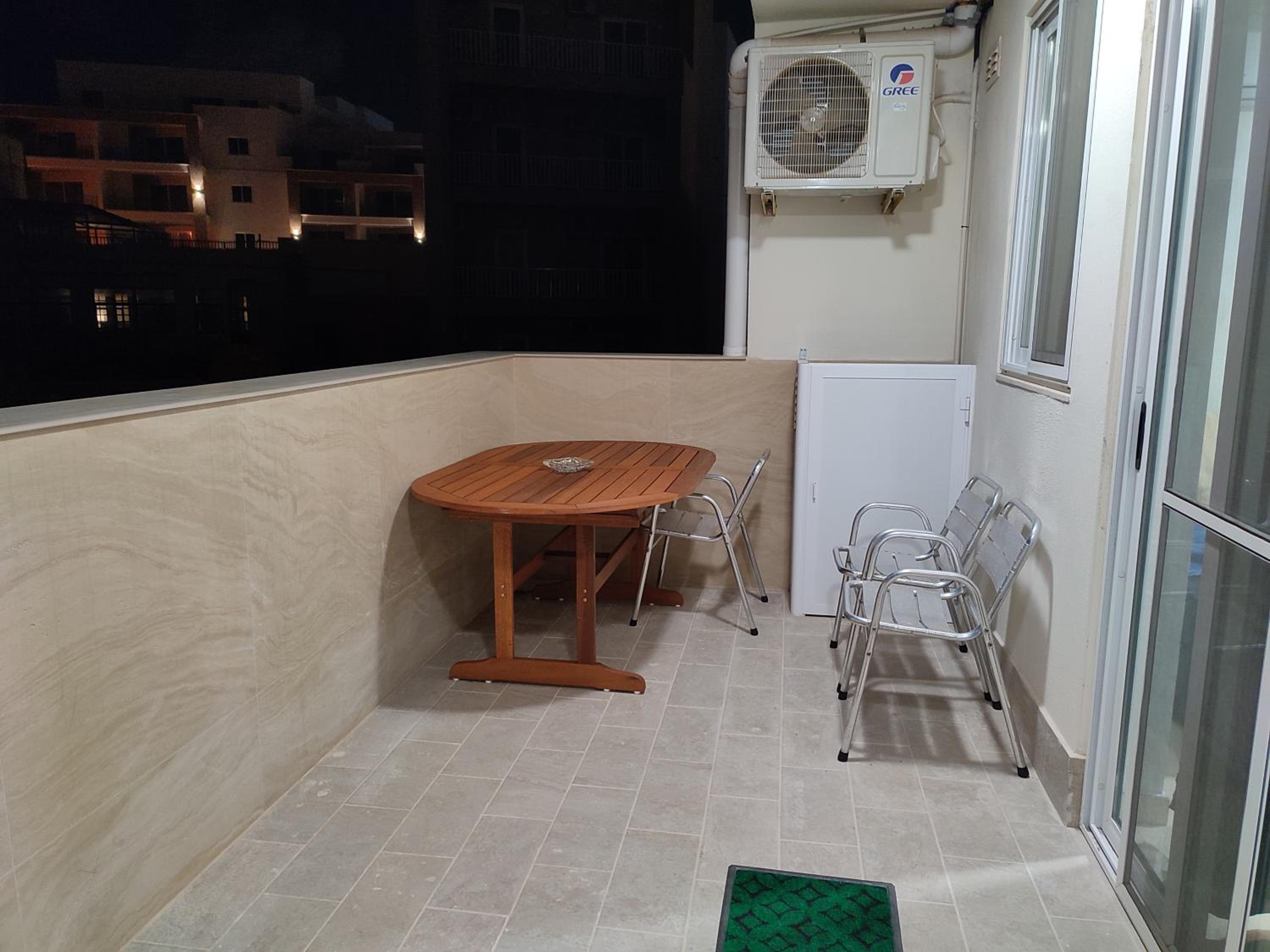One-Bedroom Apartment - Photo 29